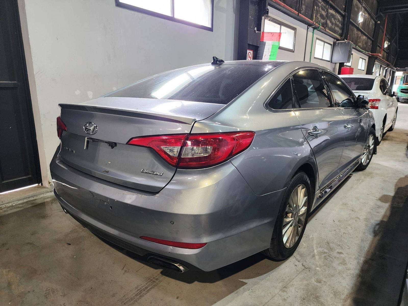 2015 HYUNDAI SONATA — 112644 Miles — Lot 34588 — Al Quoz - Marhaba Auctions Used Cars - Image 4