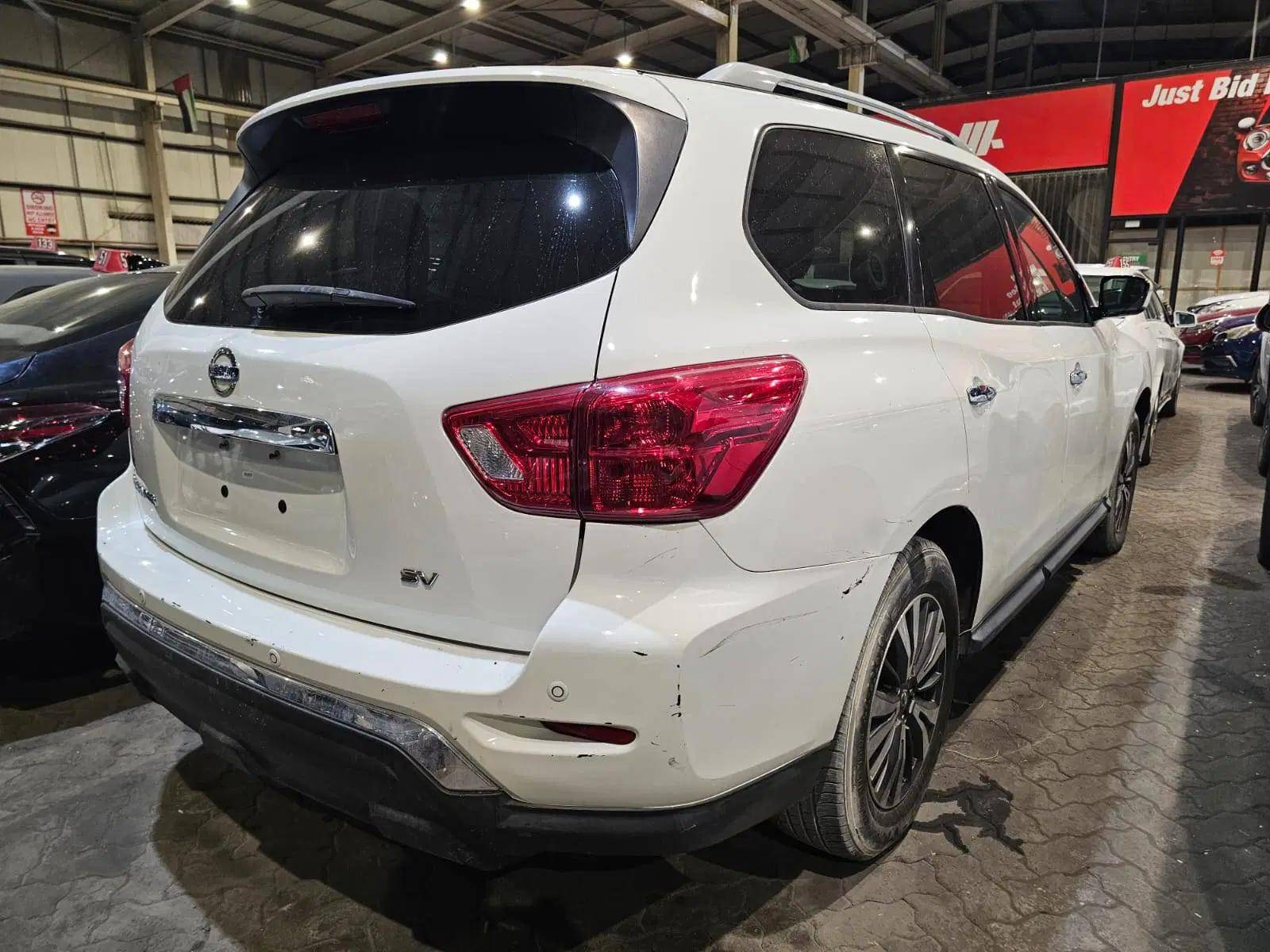 2017 NISSAN PATHFINDER — 179997 Miles — Lot HC645894 — Souq - Marhaba Auctions Used Cars - Image 6