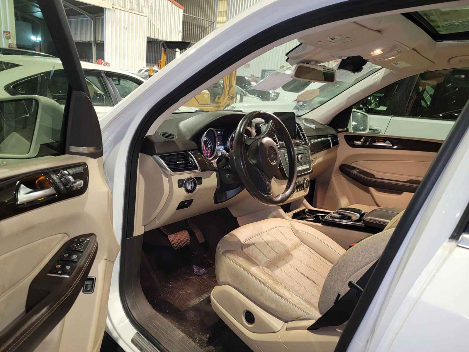 MERCEDES BENZ GLE 350 2017 - Marhaba Auction Used Cars - Image 9