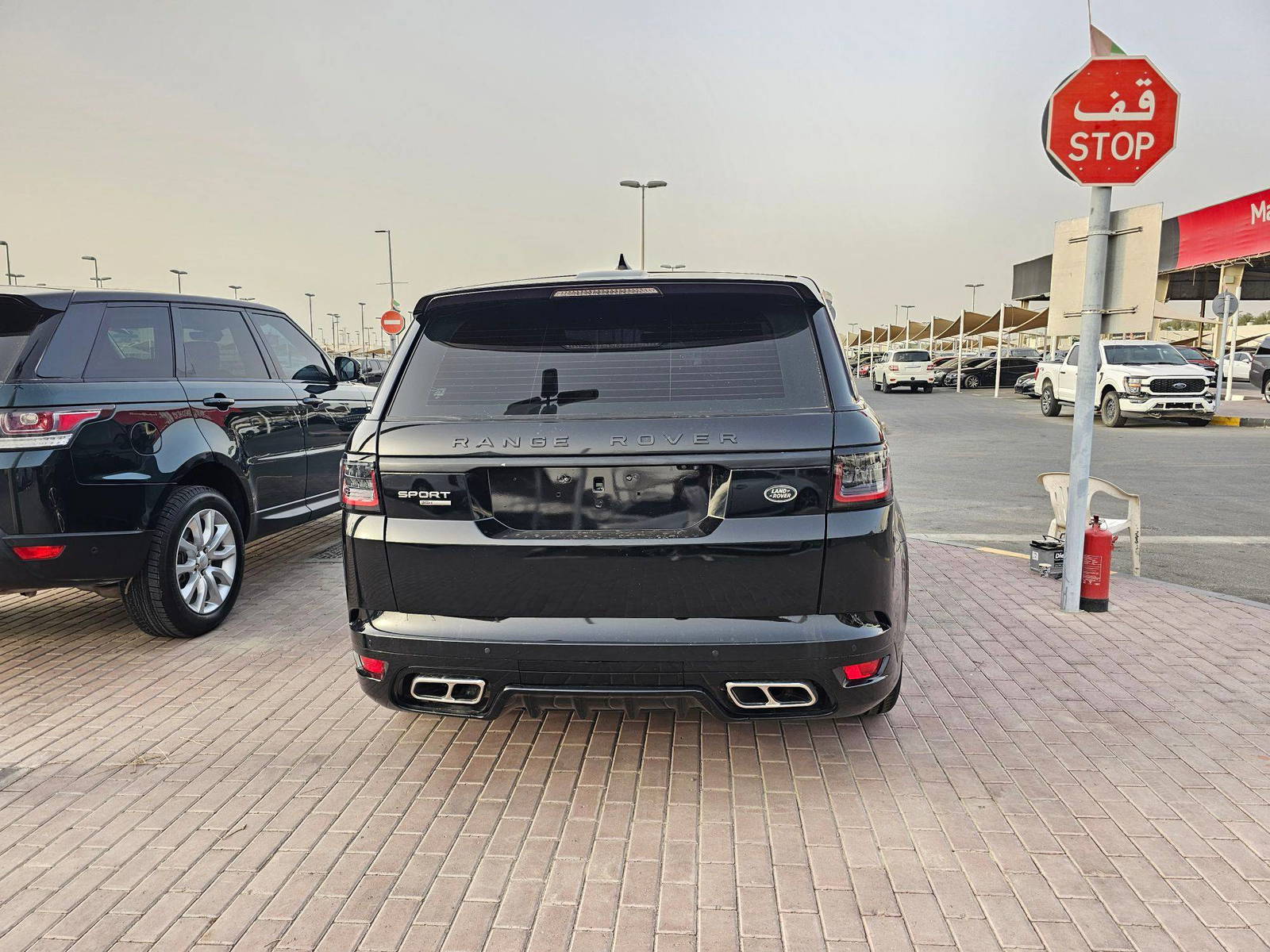 LAND ROVER RANGE ROVER SPORT SUPERCHARGED 2017 - Marhaba Auction Used Cars - Image 3