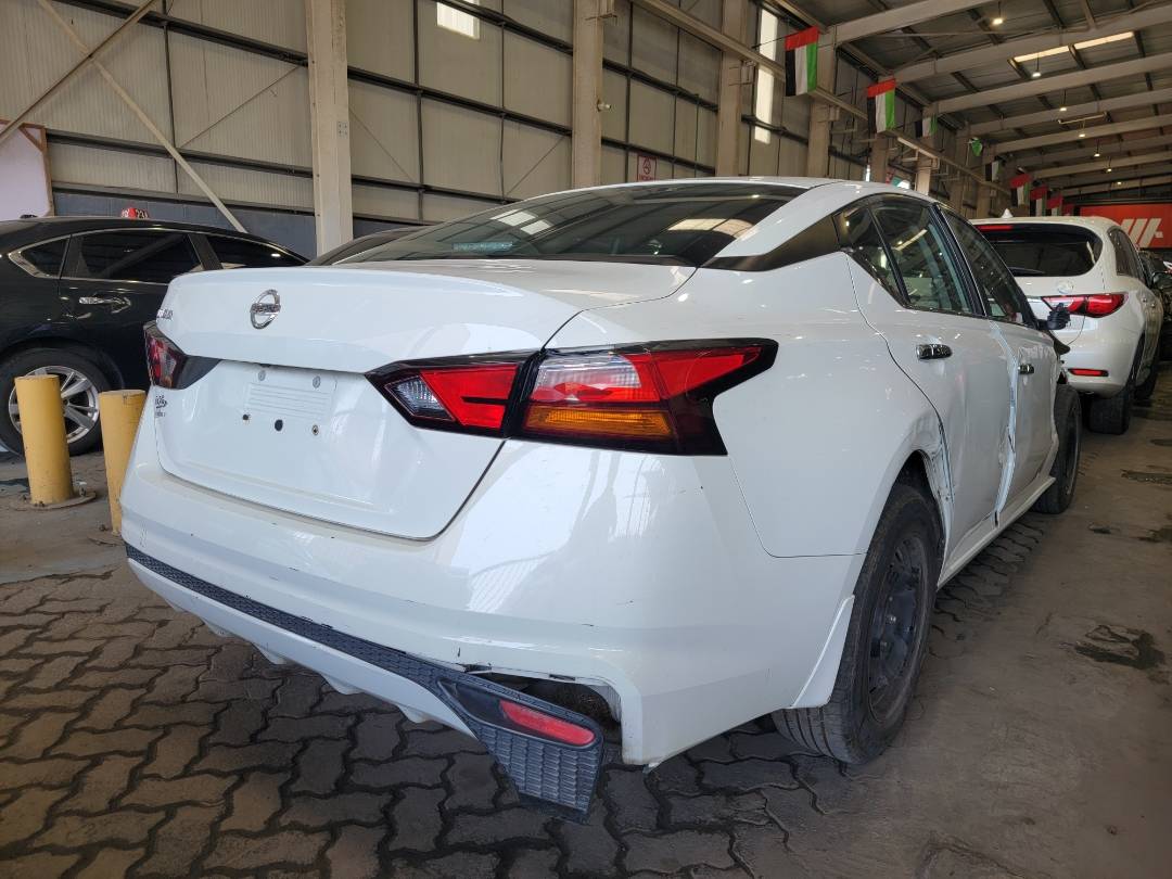 2021 NISSAN ALTIMA — 104903 Miles — Lot MN376801 — Main - Marhaba Auctions Used Cars - Image 5
