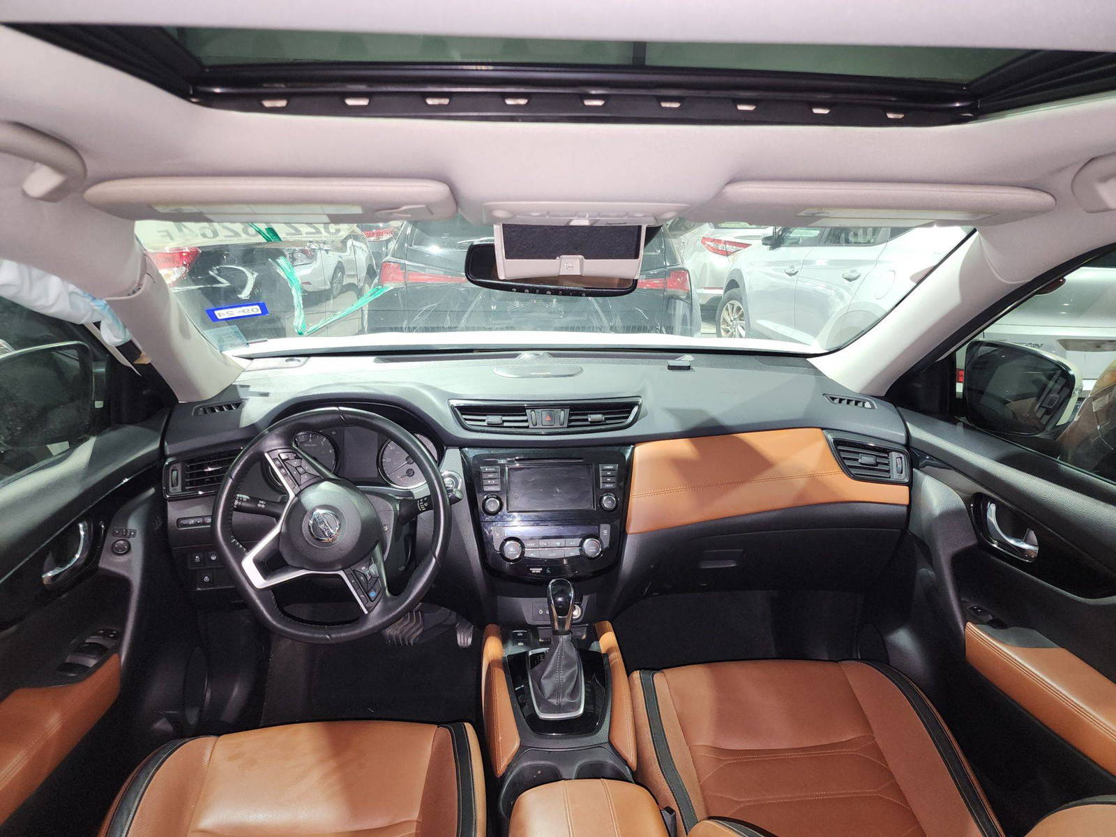 2018 NISSAN ROGUE — 108469 Miles — Lot 52273264 — Al Quoz - Marhaba Auctions Used Cars - Image 8