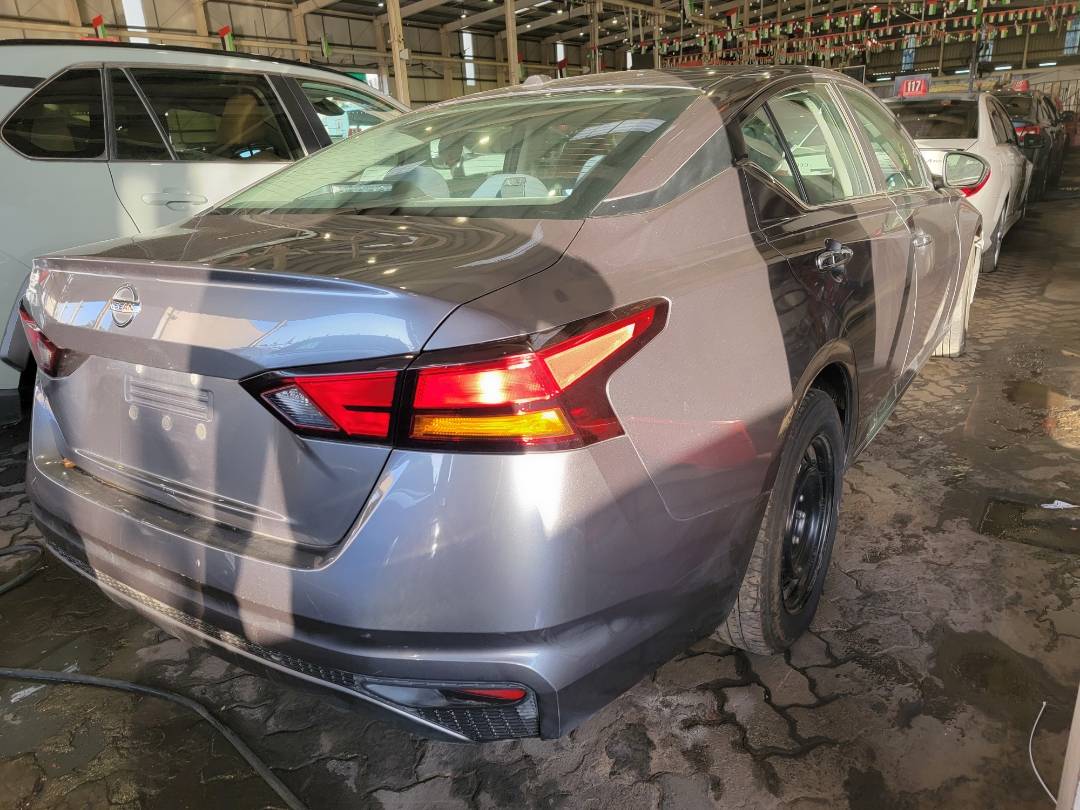 2020 NISSAN ALTIMA — 153263 Miles — Lot C163790 — Main - Marhaba Auctions Used Cars - Image 4