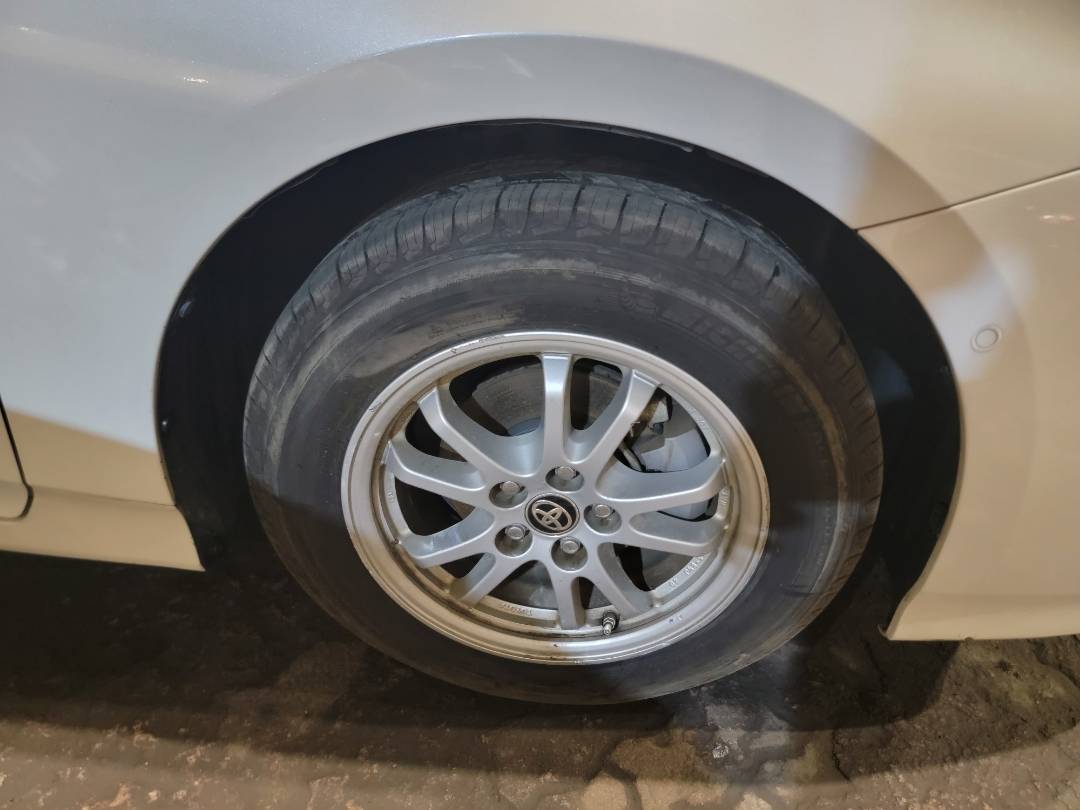 2018 TOYOTA PRIUS — 132391 Miles — Lot 3059224 - Marhaba Auctions Used Cars - Image 6