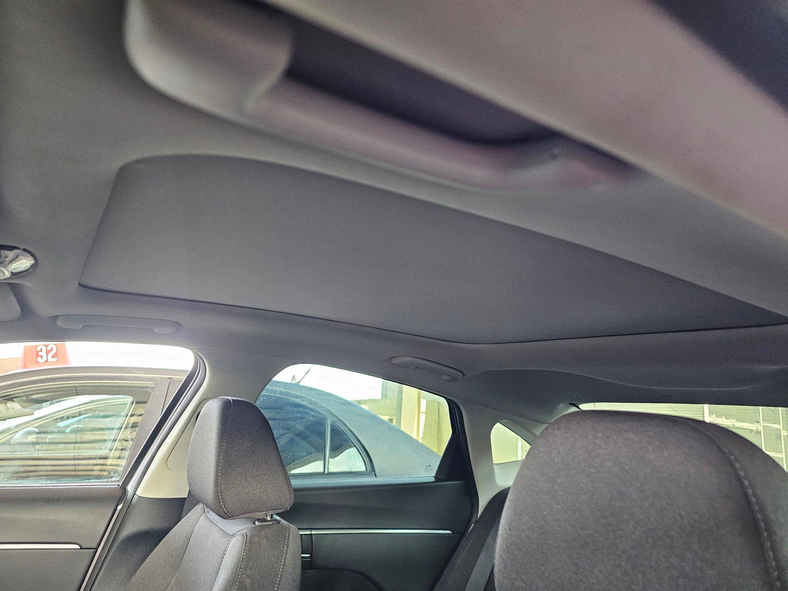 HYUNDAI SONATA 2021 - Marhaba Auction Used Cars - Image 8