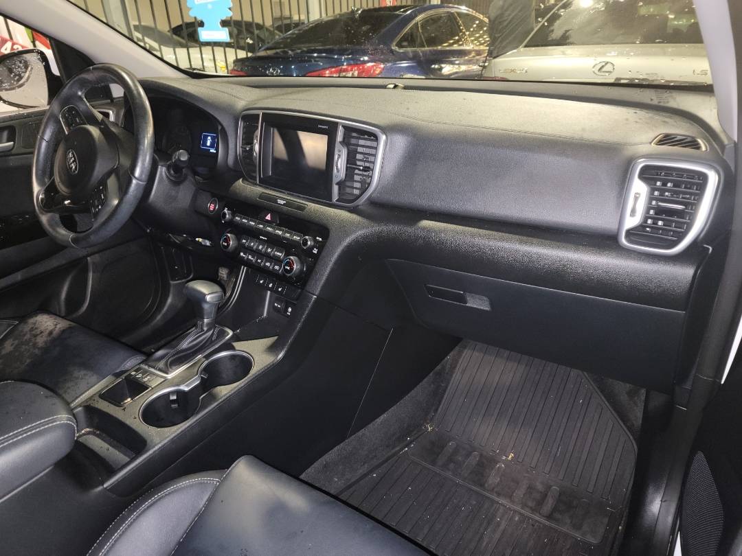 2018 KIA SPORTAGE — 39983 Miles — Lot 72228973 - Marhaba Auctions Used Cars - Image 5
