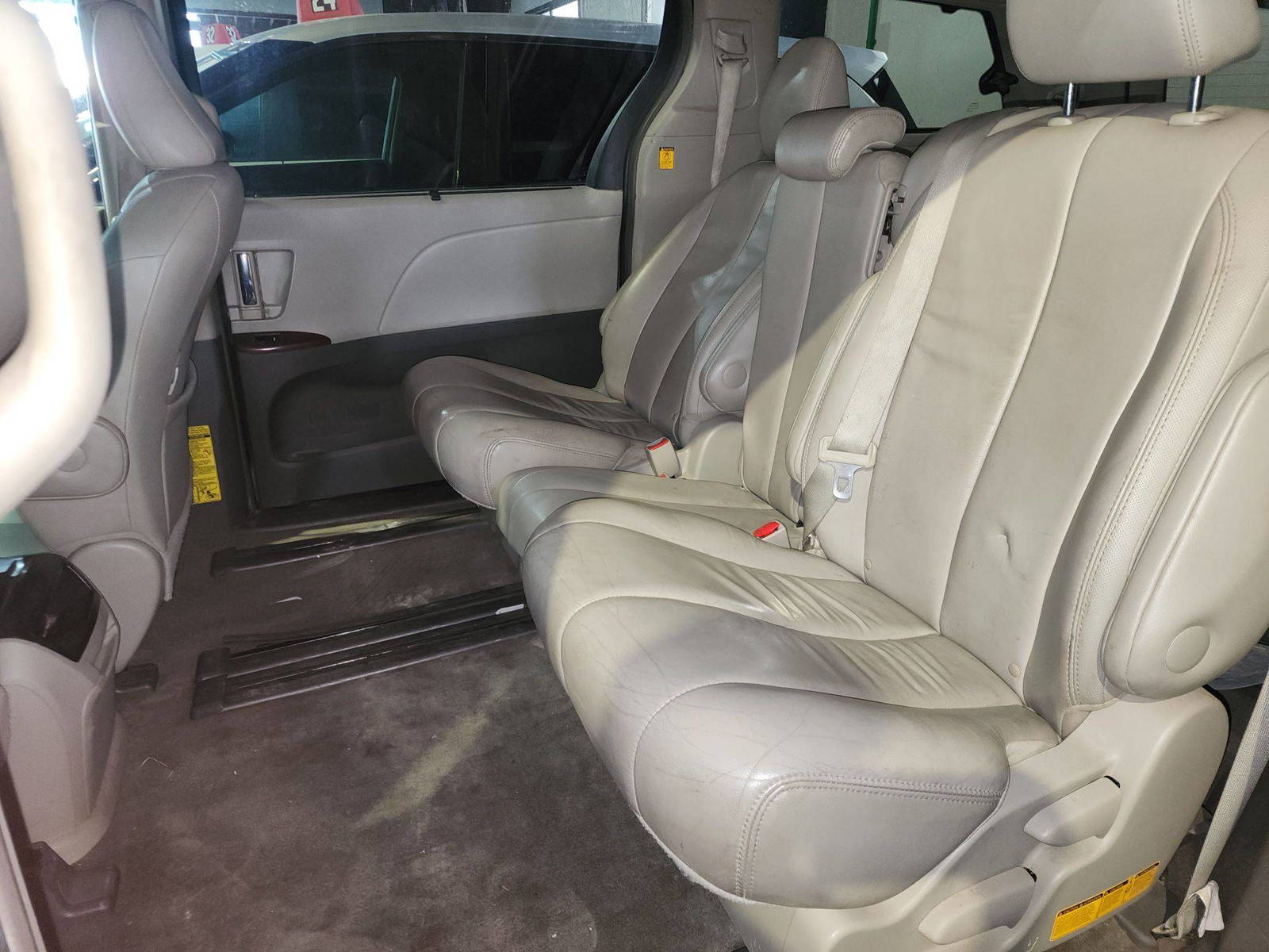 TOYOTA SIENNA 2013 - Marhaba Auction Used Cars - Image 13