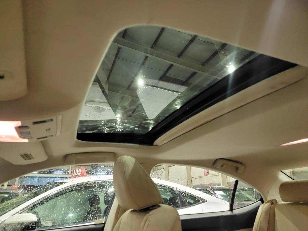 2013 LEXUS ES 350 — 115465 Miles — Lot 85800204 — Main - Marhaba Auctions Used Cars - Image 9