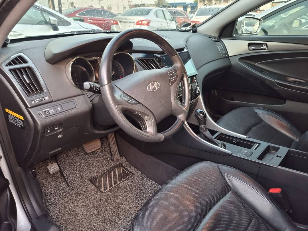 HYUNDAI SONATA 2012 - Marhaba Auction Used Cars - Image 8