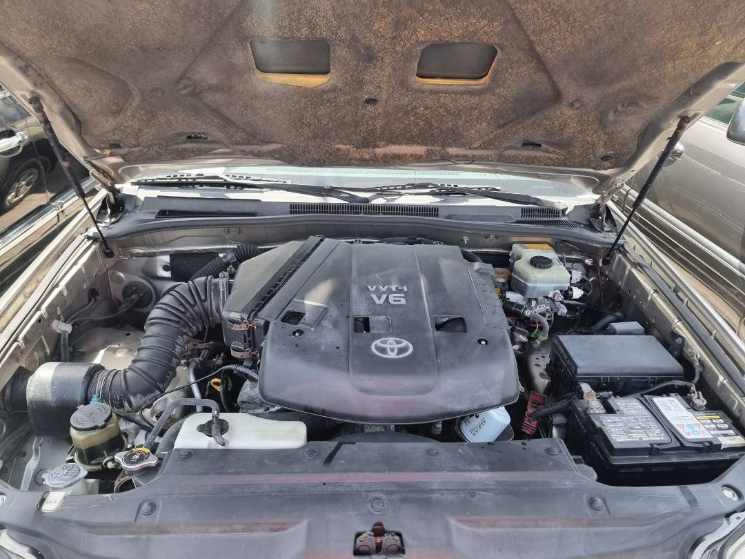 TOYOTA 4RUNNER 2004 - Marhaba Auction Used Cars - Image 11