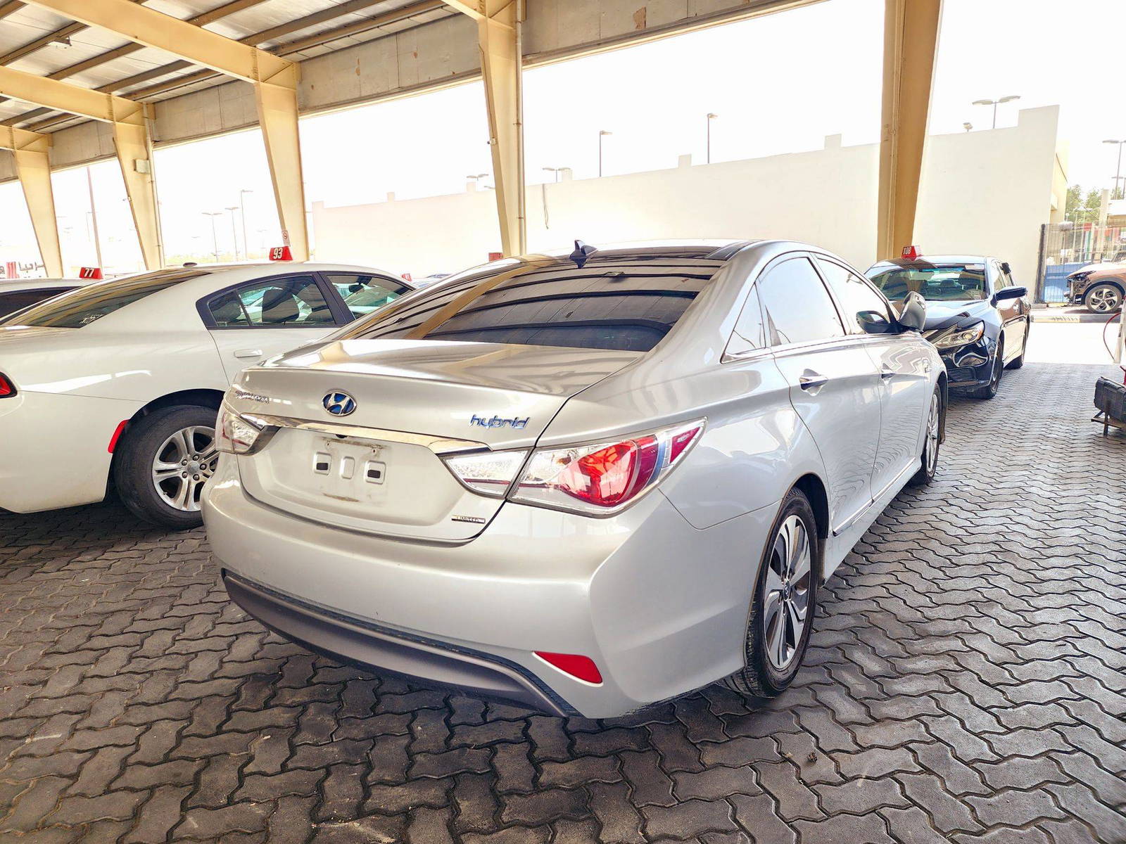 2014 HYUNDAI SONATA — 180888 Miles — Lot A4XEA115904 — Souq - Marhaba Auctions Used Cars - Image 4