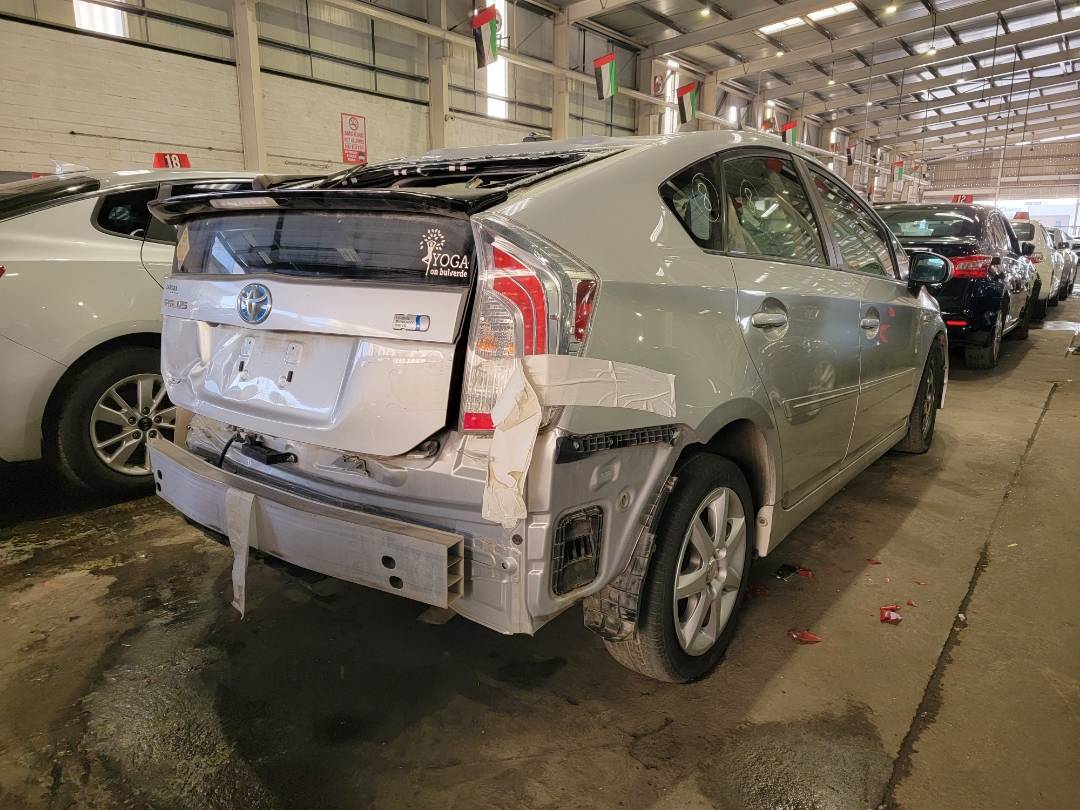 2013 TOYOTA PRIUS — 188838 Miles — Lot 5702830 — Main - Marhaba Auctions Used Cars - Image 4