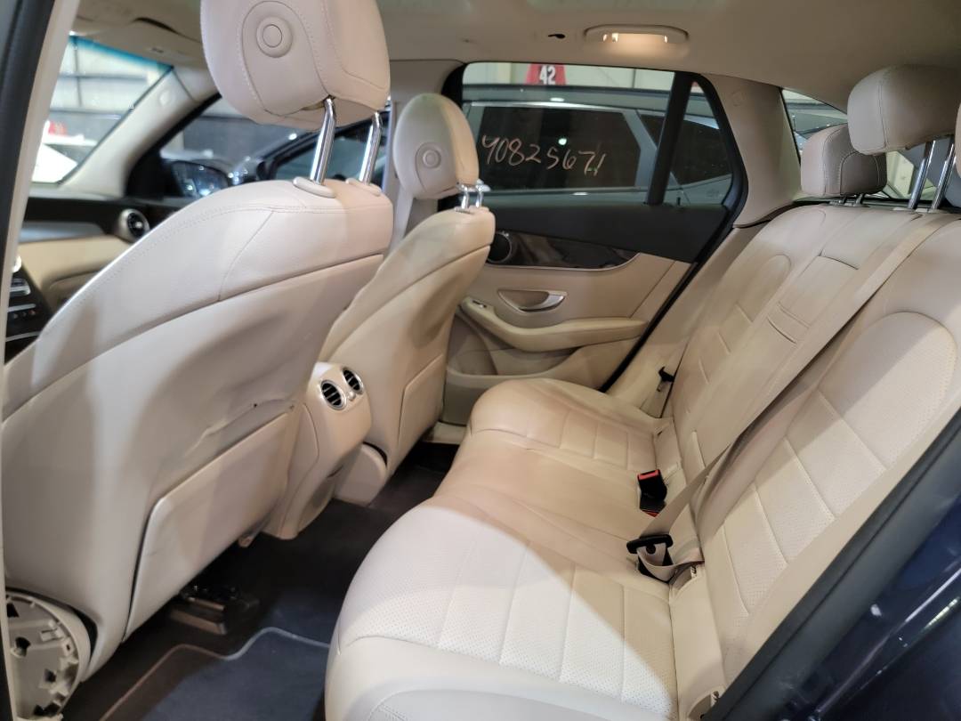 2021 MERCEDES BENZ GLC-300 — 62556 Miles — Lot 7MF973040 — Main - Marhaba Auctions Used Cars - Image 10
