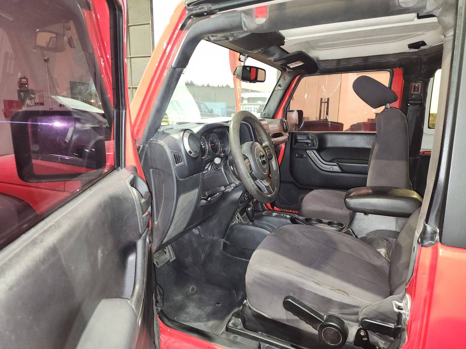 2013 JEEP WRANGLER — 202027 Miles — Lot DL650275 — Souq - Marhaba Auctions Used Cars - Image 7