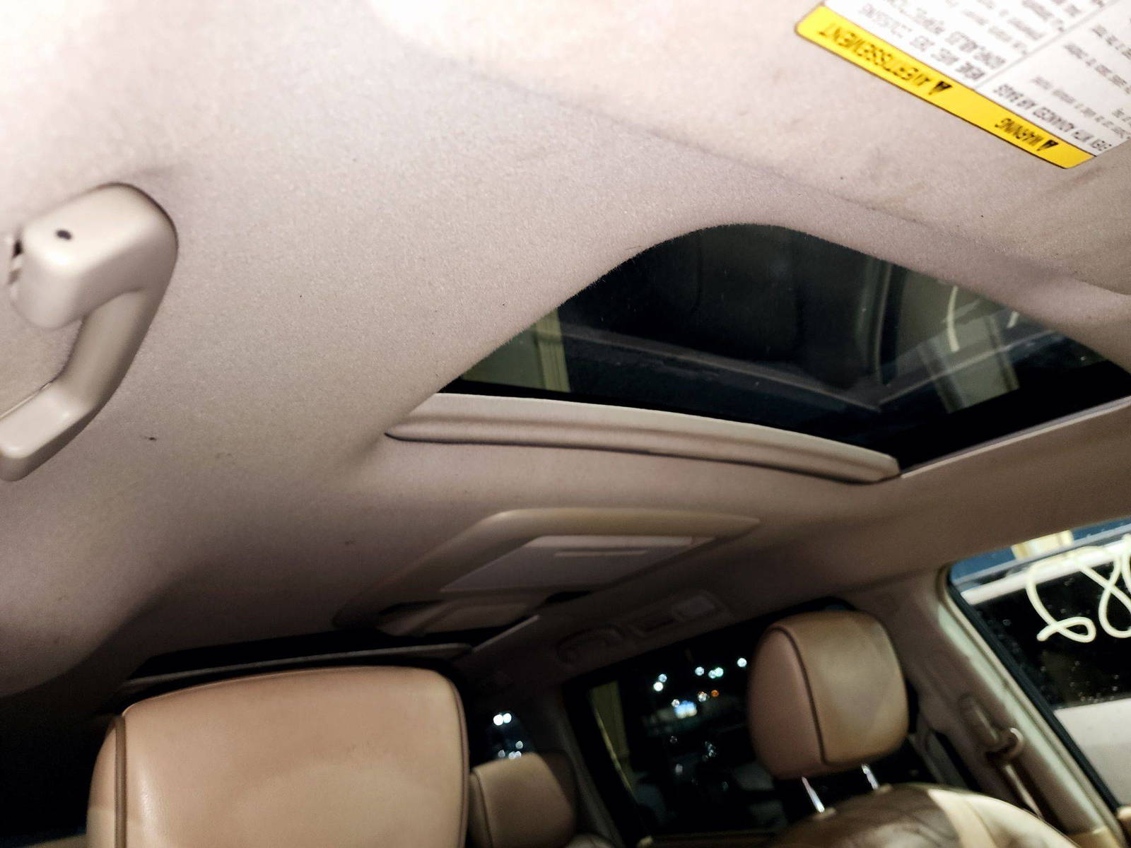 2012 NISSAN QUEST — 161149 Miles — Lot 3C9035082 — Souq - Marhaba Auctions Used Cars - Image 9