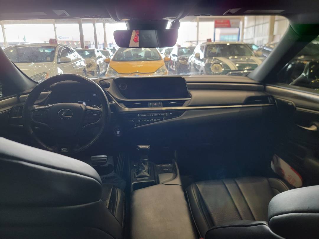 2019 LEXUS ES 350 — 24608 KM — Lot U048440 — Main - Marhaba Auctions Used Cars - Image 8
