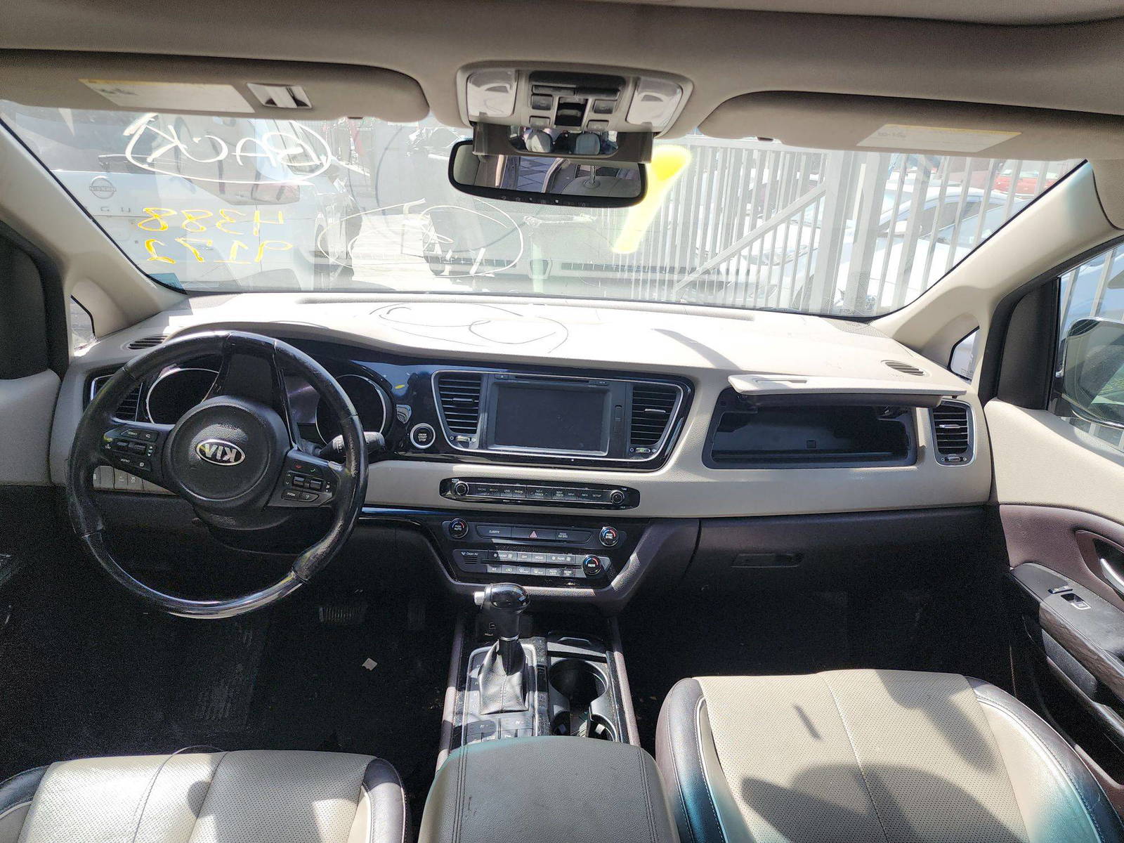 KIA SEDONA 2015 - Marhaba Auction Used Cars - Image 8