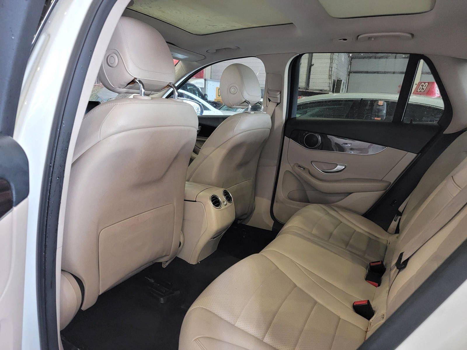 MERCEDES BENZ GLC-300 2016 - Marhaba Auction Used Cars - Image 7