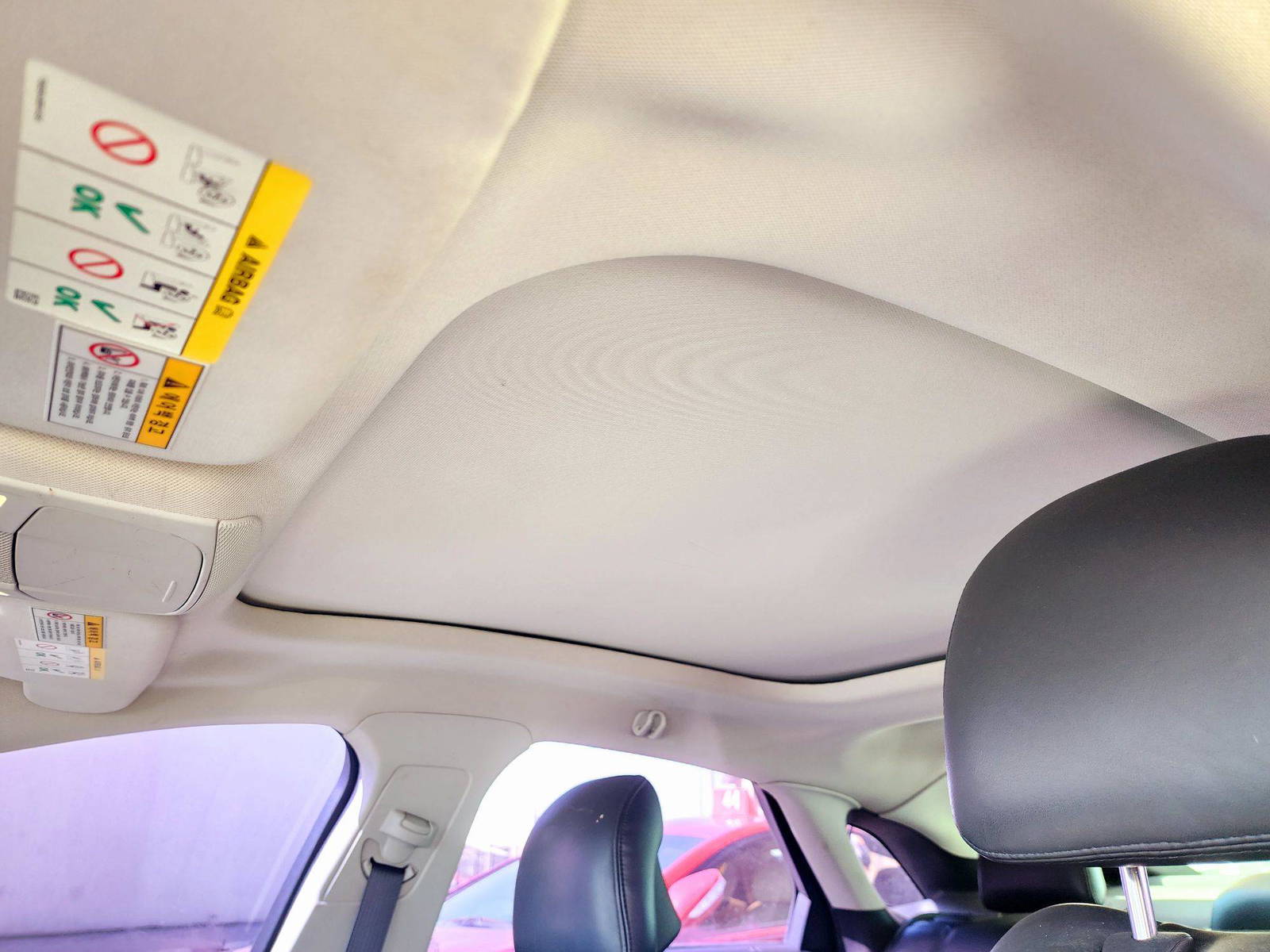 2014 LINCOLN MKZ — 206376 KM — Lot ER813015 — Souq - Marhaba Auctions Used Cars - Image 8