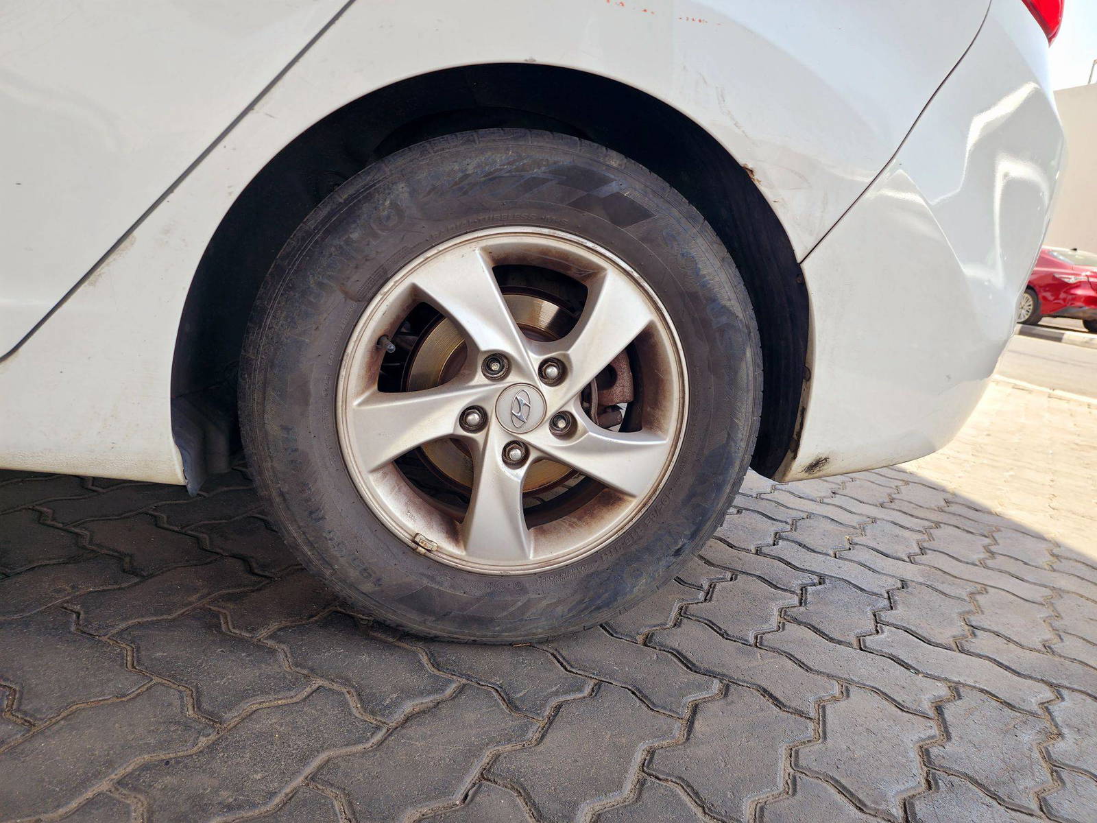 HYUNDAI AVANTE 2012 - Marhaba Auction Used Cars - Image 10