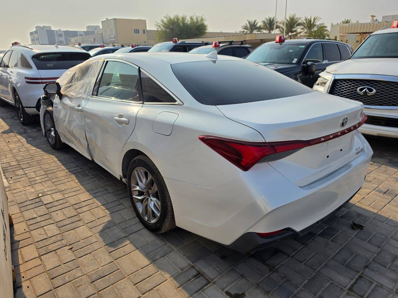 2020 TOYOTA AVALON — 120522 Miles — Lot U015297 - Marhaba Auctions Used Cars - Image 4