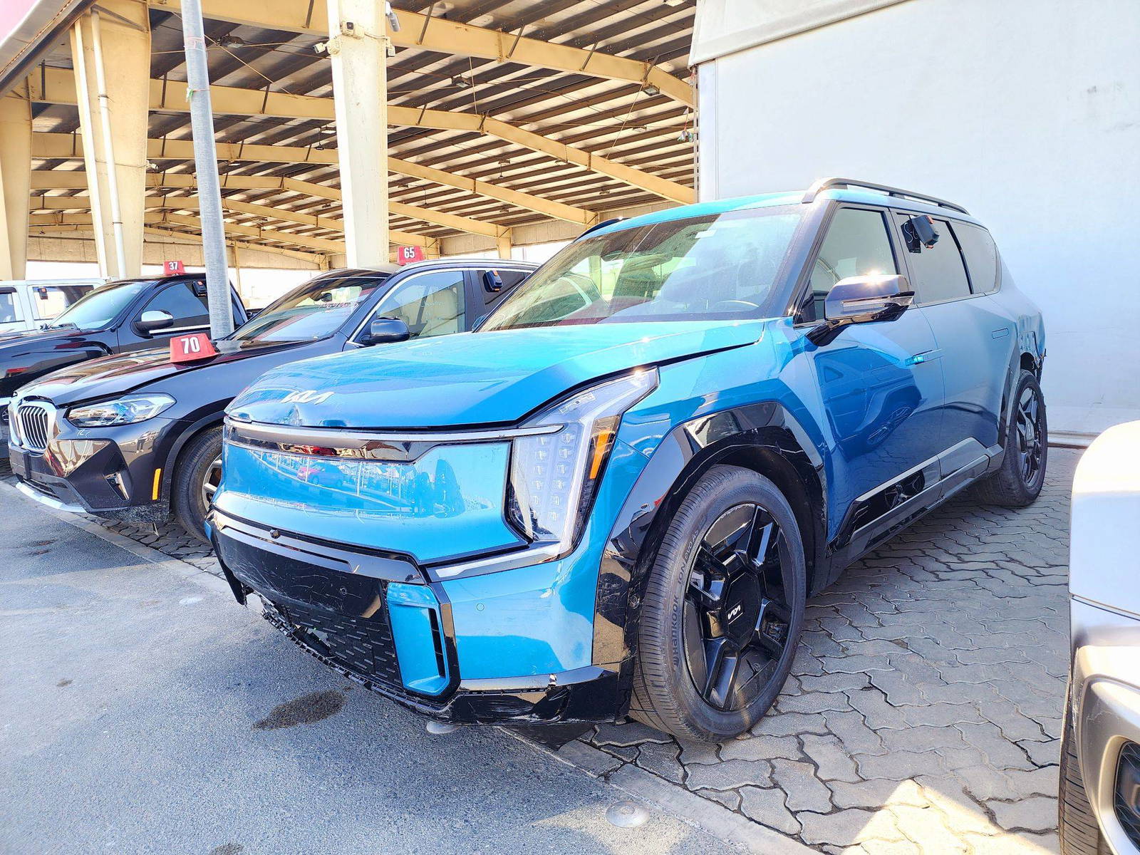 2024 KIA EV9 GT LINE — 8294 Miles — Lot 55R6022569 — Souq - Marhaba Auctions Used Cars - Image 4