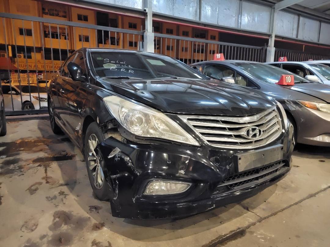 HYUNDAI GRANDEUR 2011 - Marhaba Auction Used Cars - Image 5