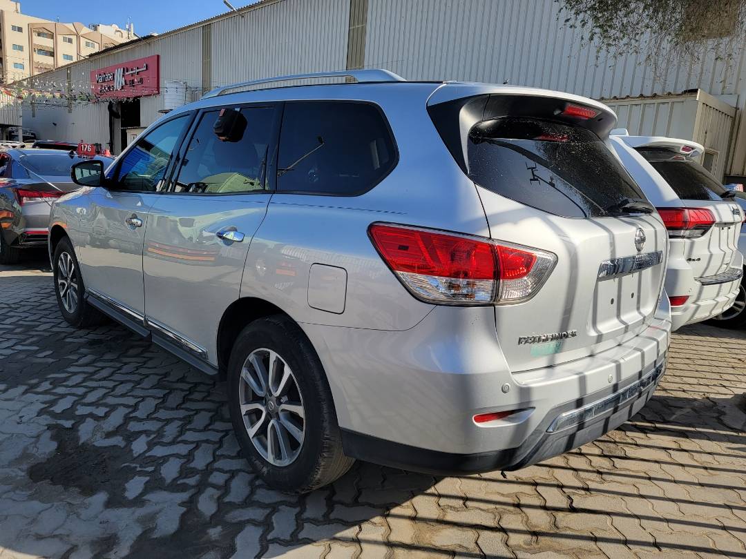 NISSAN PATHFINDER 2013 - Marhaba Auction Used Cars - Image 3