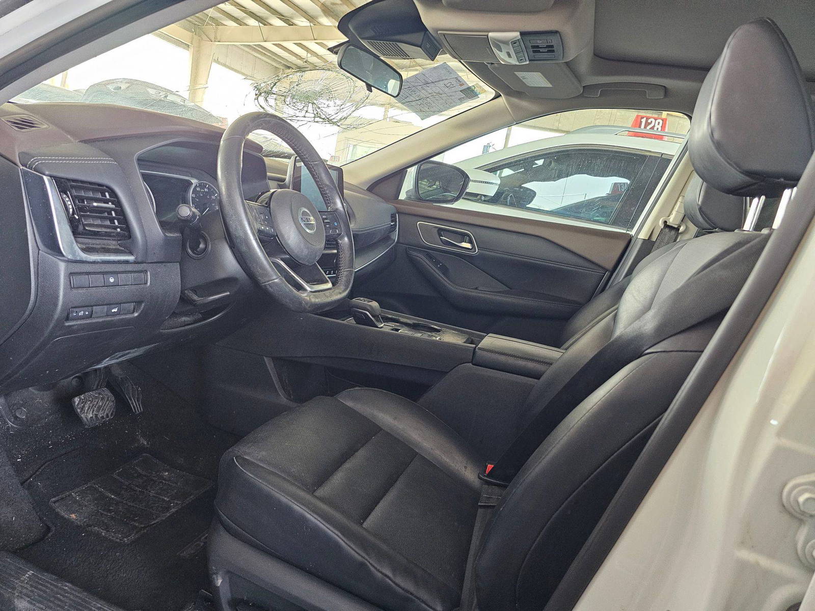 NISSAN ROGUE 2021 - Marhaba Auction Used Cars - Image 9