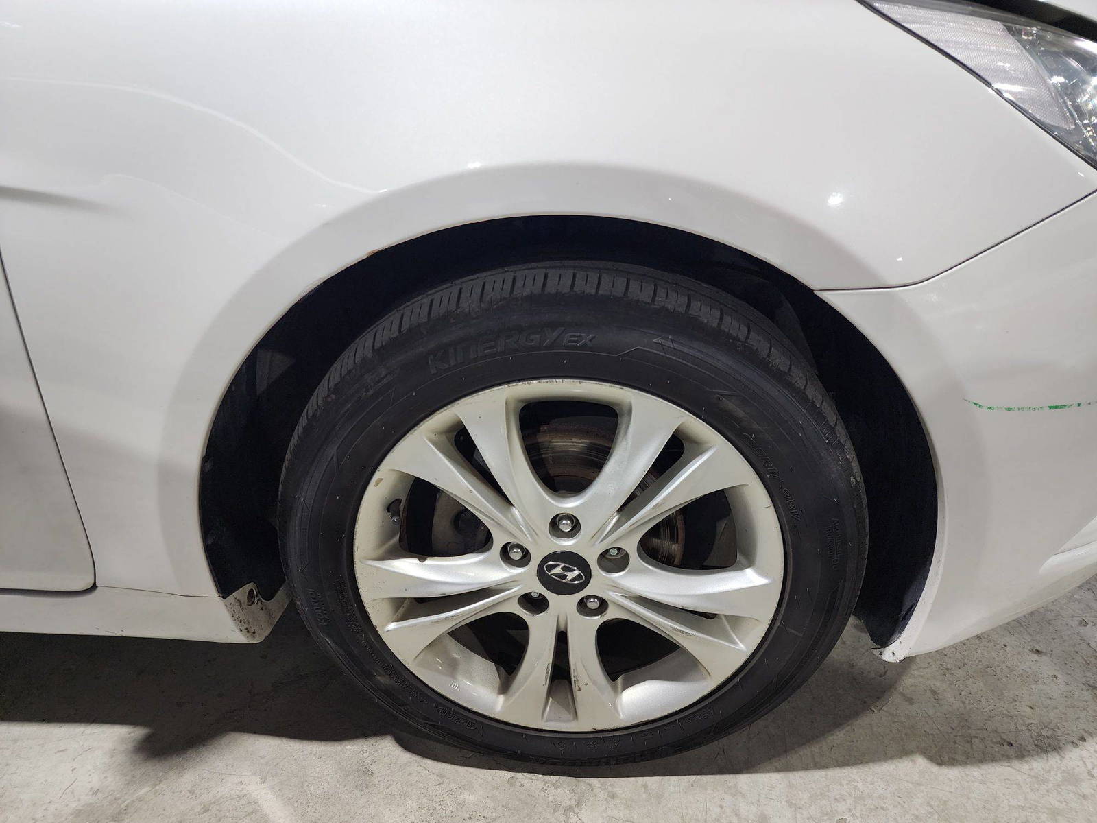 2010 HYUNDAI SONATA — 141651 KM — Lot 124578 — Al Quoz - Marhaba Auctions Used Cars - Image 11
