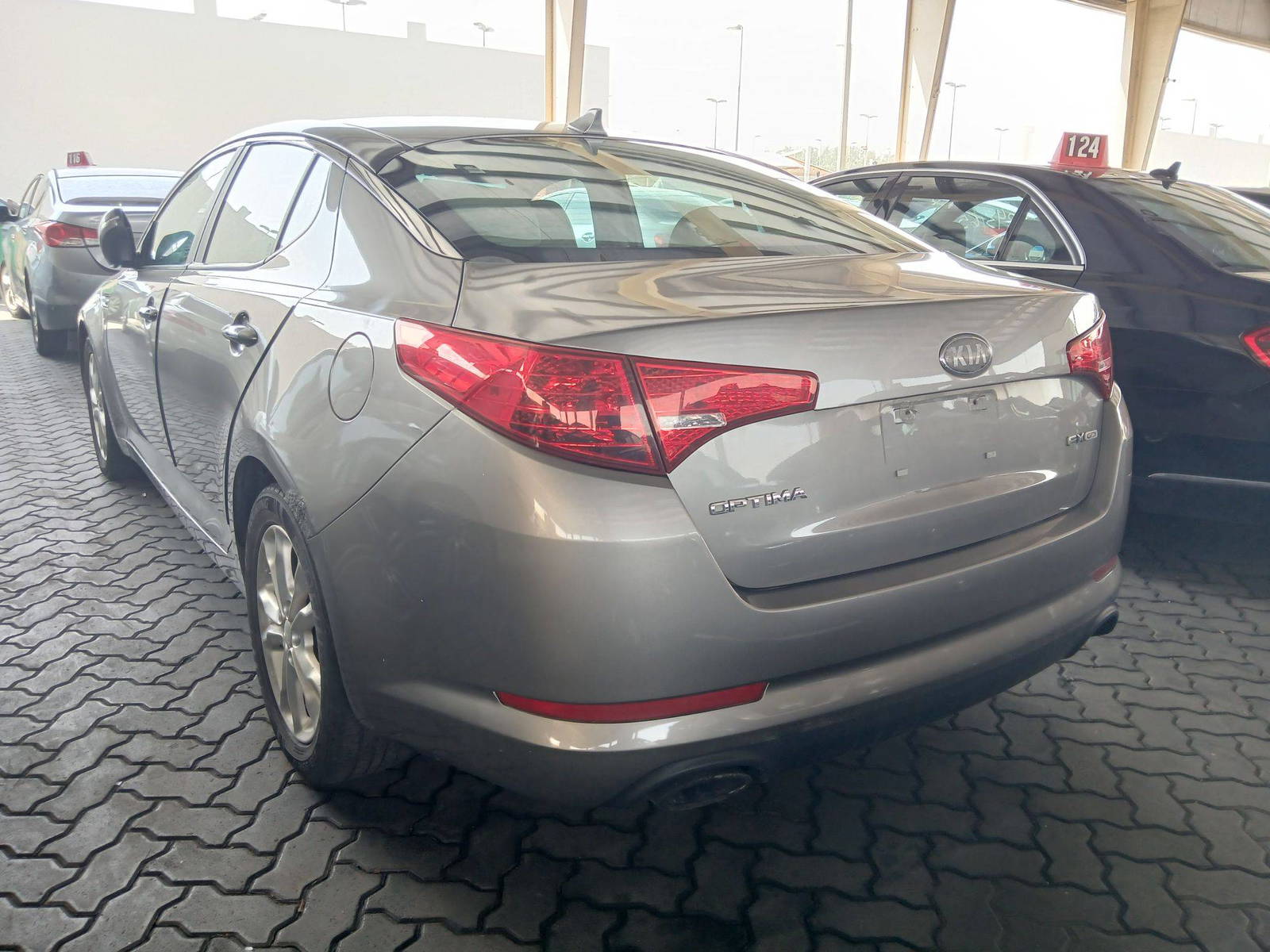 2013 KIA OPTIMA — 186278 Miles — Lot G215802 — Souq - Marhaba Auctions Used Cars - Image 4