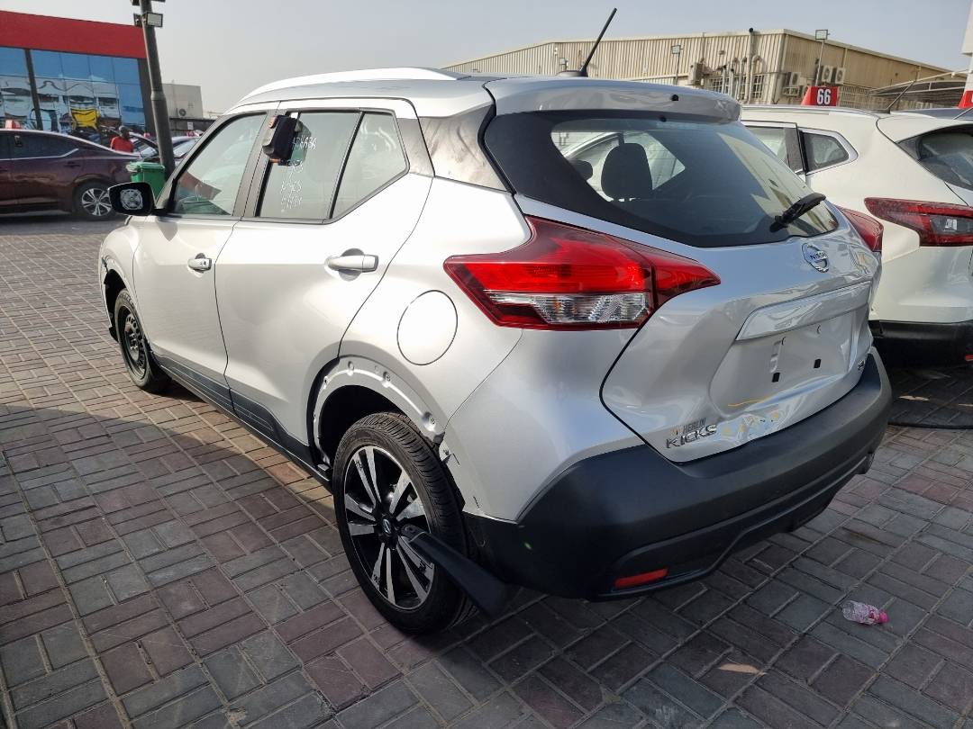 2018 NISSAN KICKS — 17695 Miles — Lot 51153344 — Main - Marhaba Auctions Used Cars - Image 5