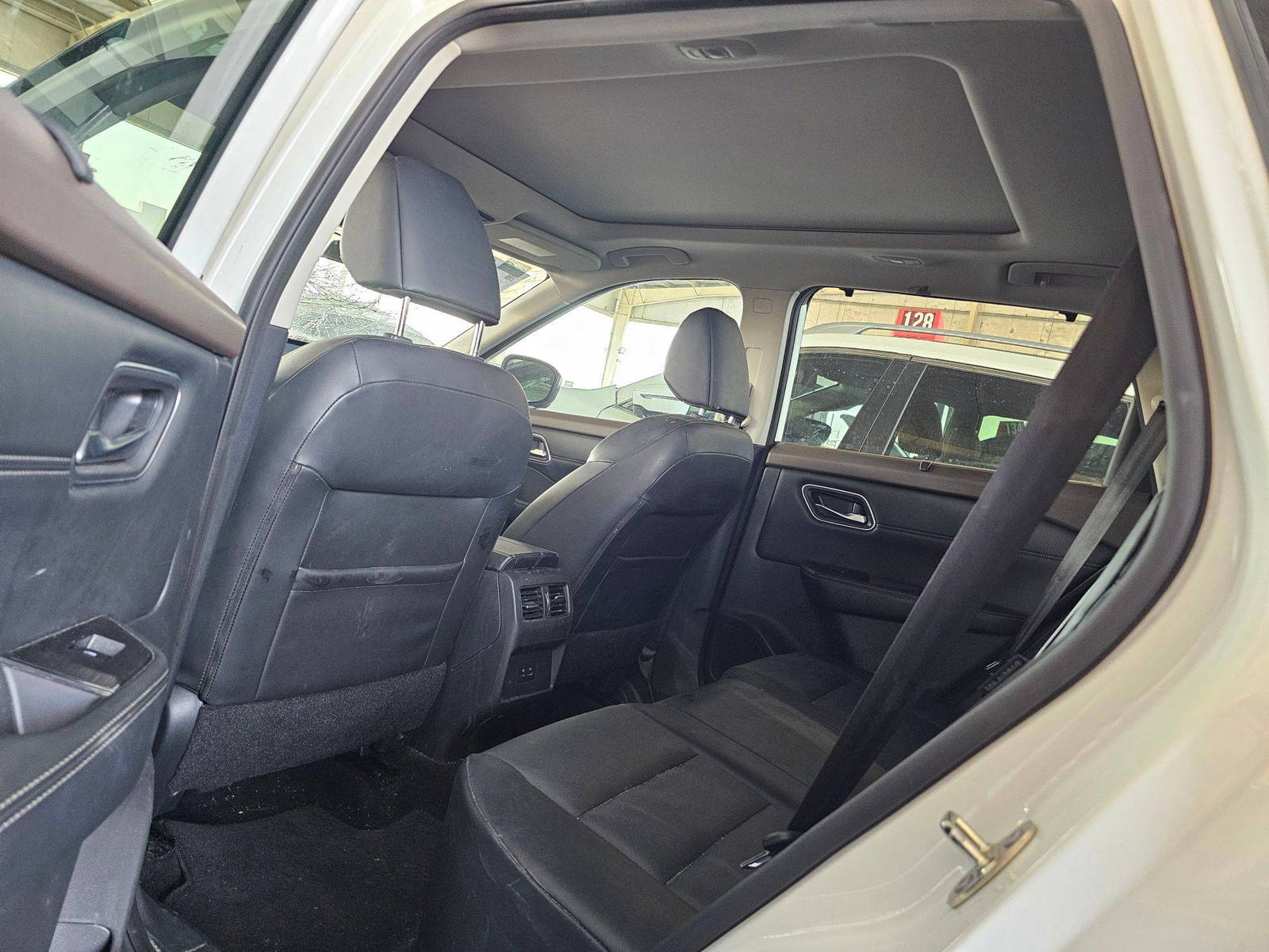NISSAN ROGUE 2021 - Marhaba Auction Used Cars - Image 6