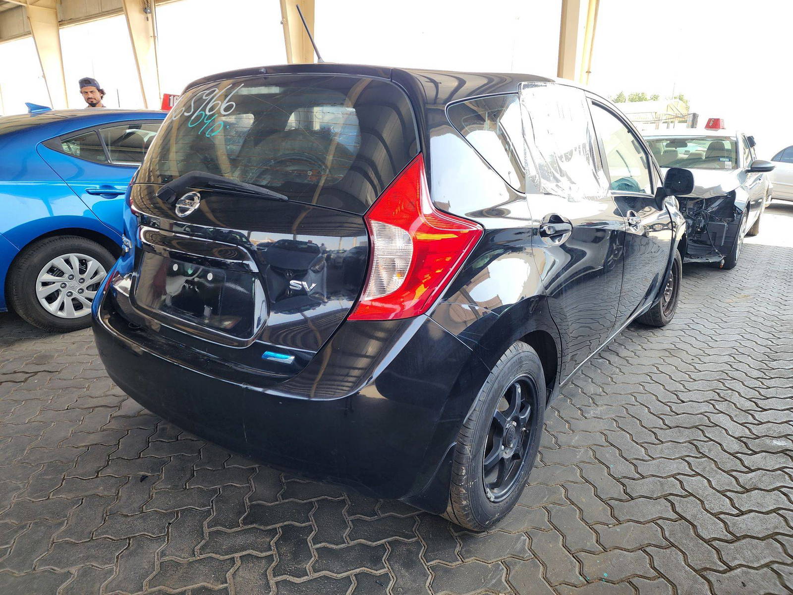 2014 NISSAN VERSA NOTE — 178377 Miles — Lot 39440405 — Souq - Marhaba Auctions Used Cars - Image 4