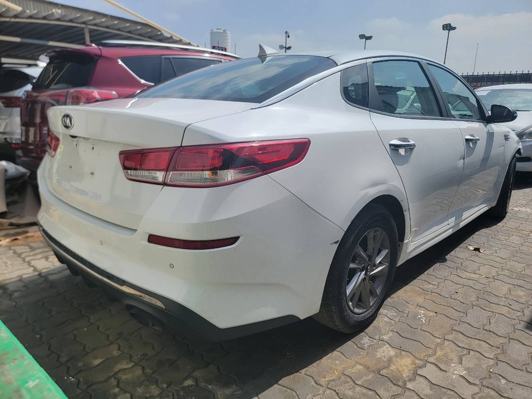 2019 KIA OPTIMA — 118928 Miles — Lot KG344921 - Marhaba Auctions Used Cars - Image 4