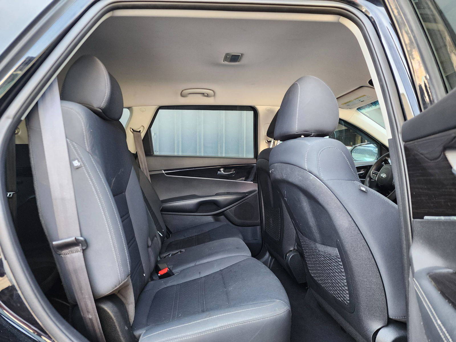 2020 KIA SORENTO — 100180 Miles — Lot 626547 — Al Quoz - Marhaba Auctions Used Cars - Image 5