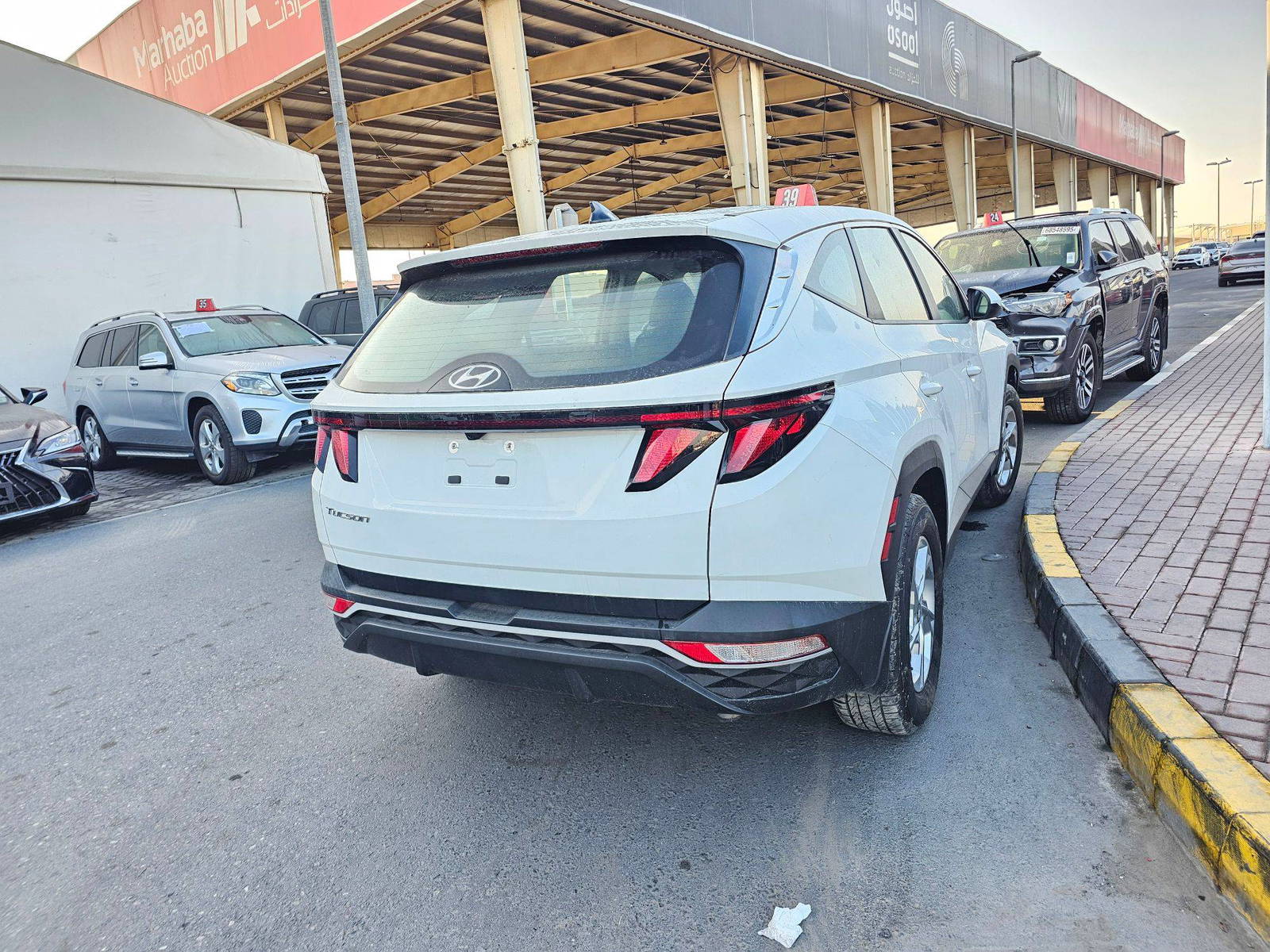 2023 HYUNDAI TUCSON — sold — 19074 Miles — Lot 43293078 — Souq - Marhaba Auctions Used Cars - Image 3