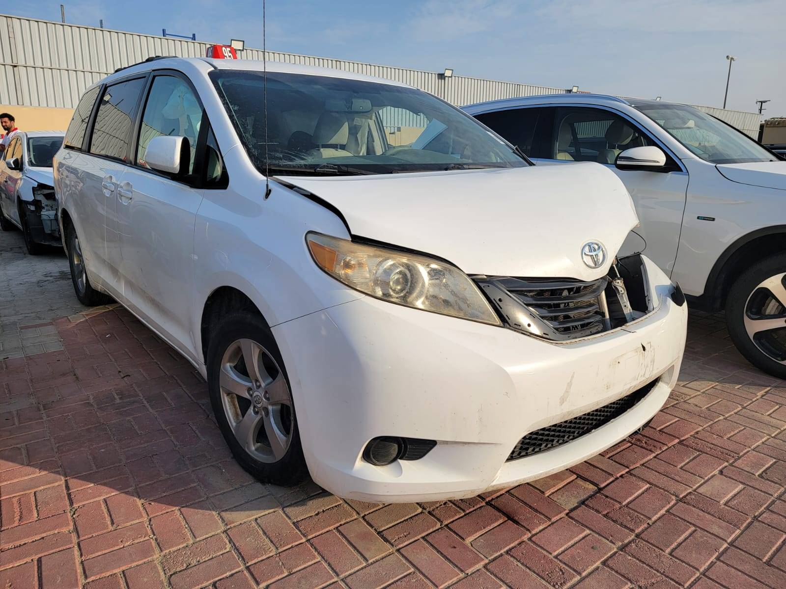 TOYOTA SIENNA 2013 - Marhaba Auction Used Cars - Image 6
