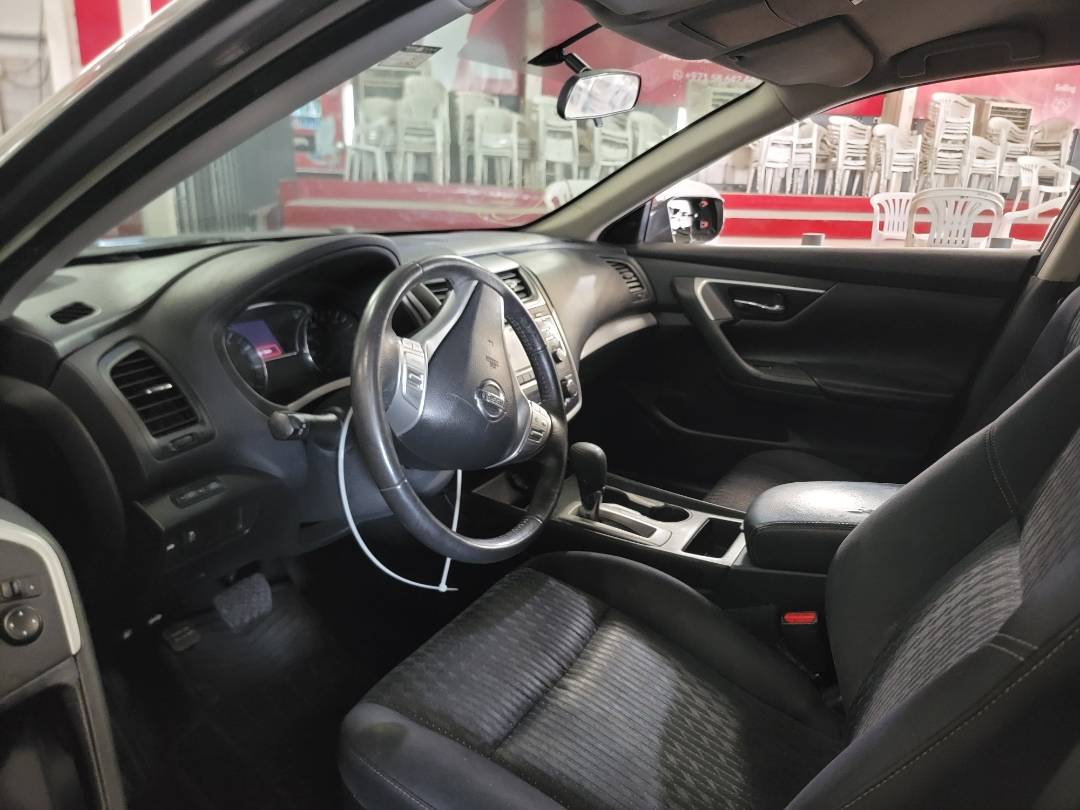 2017 NISSAN ALTIMA — 150465 Miles — Lot HC174102 — Main - Marhaba Auctions Used Cars - Image 5
