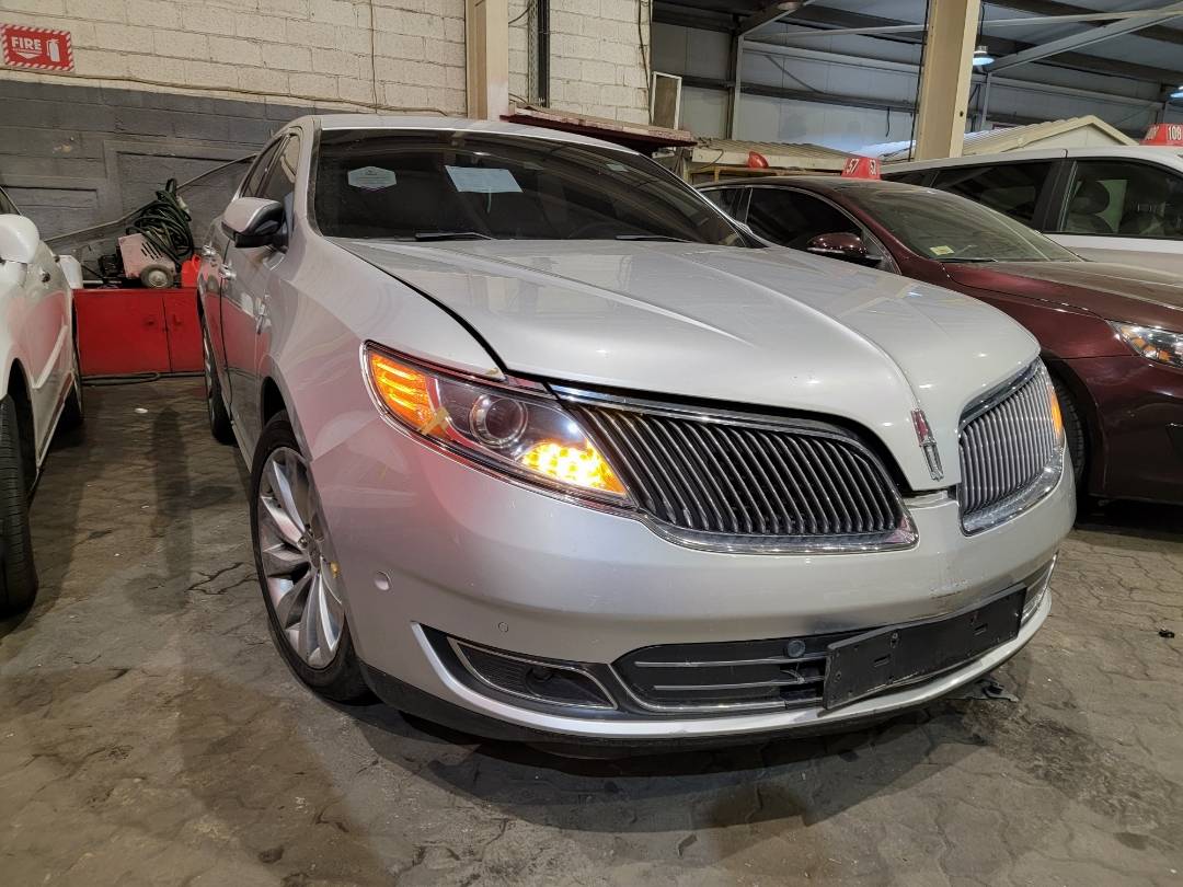 2015 LINCOLN MKS — 87977 KM — Lot 608428 — Main - Marhaba Auctions Used Cars - Image 4