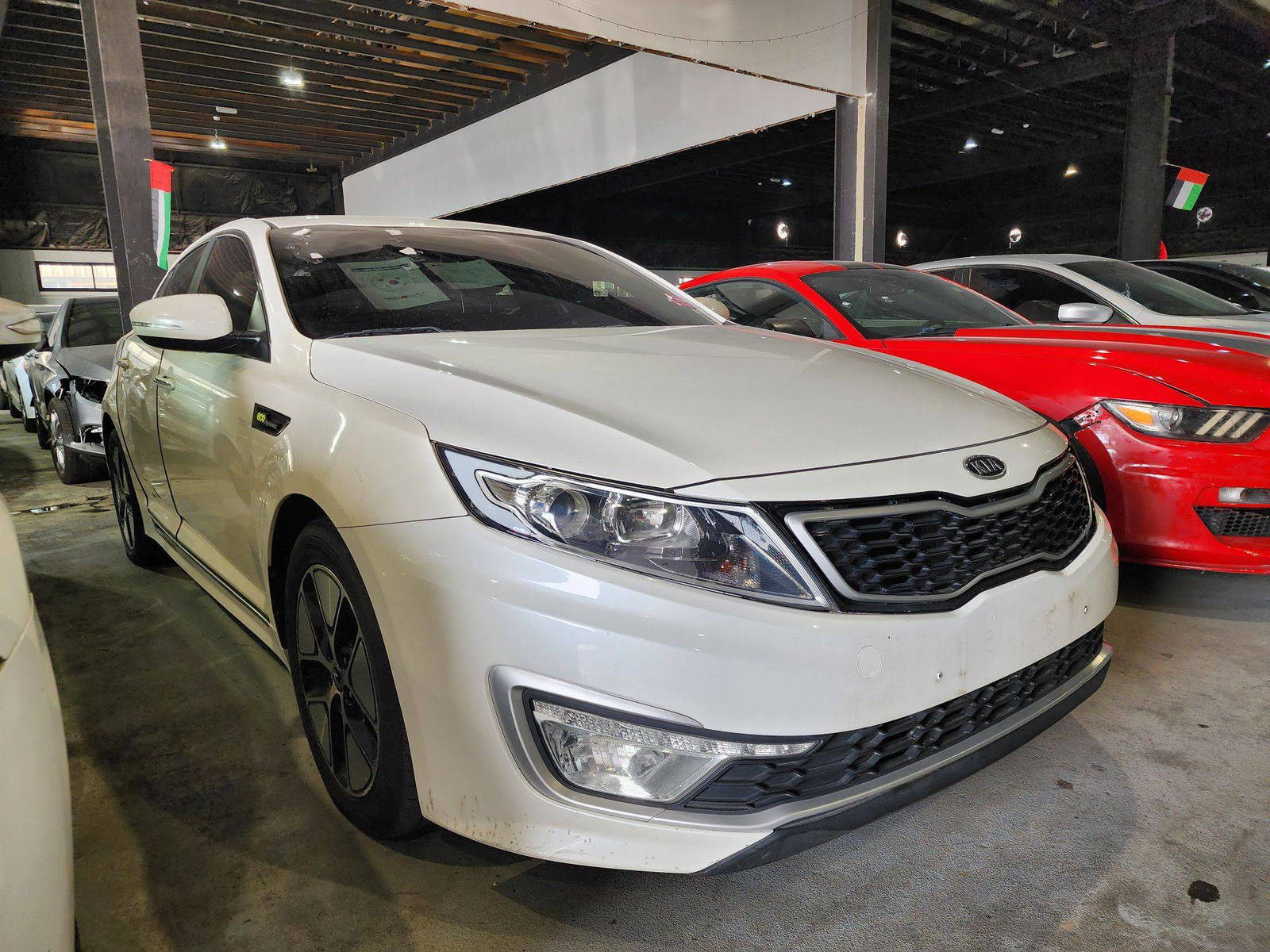 2012 KIA K5 — 243009 KM — Lot 005974 — Main - Marhaba Auctions Used Cars - Image 3