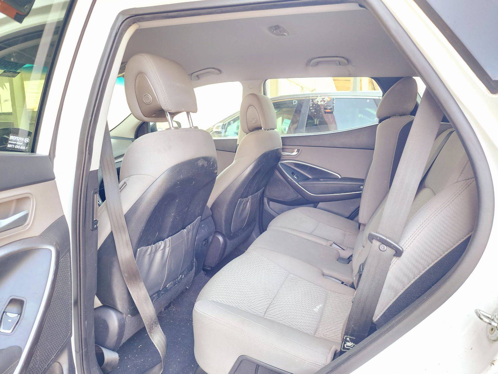 2018 HYUNDAI SANTA FE — 149528 Miles — Lot 5JG534328 — Souq - Marhaba Auctions Used Cars - Image 6