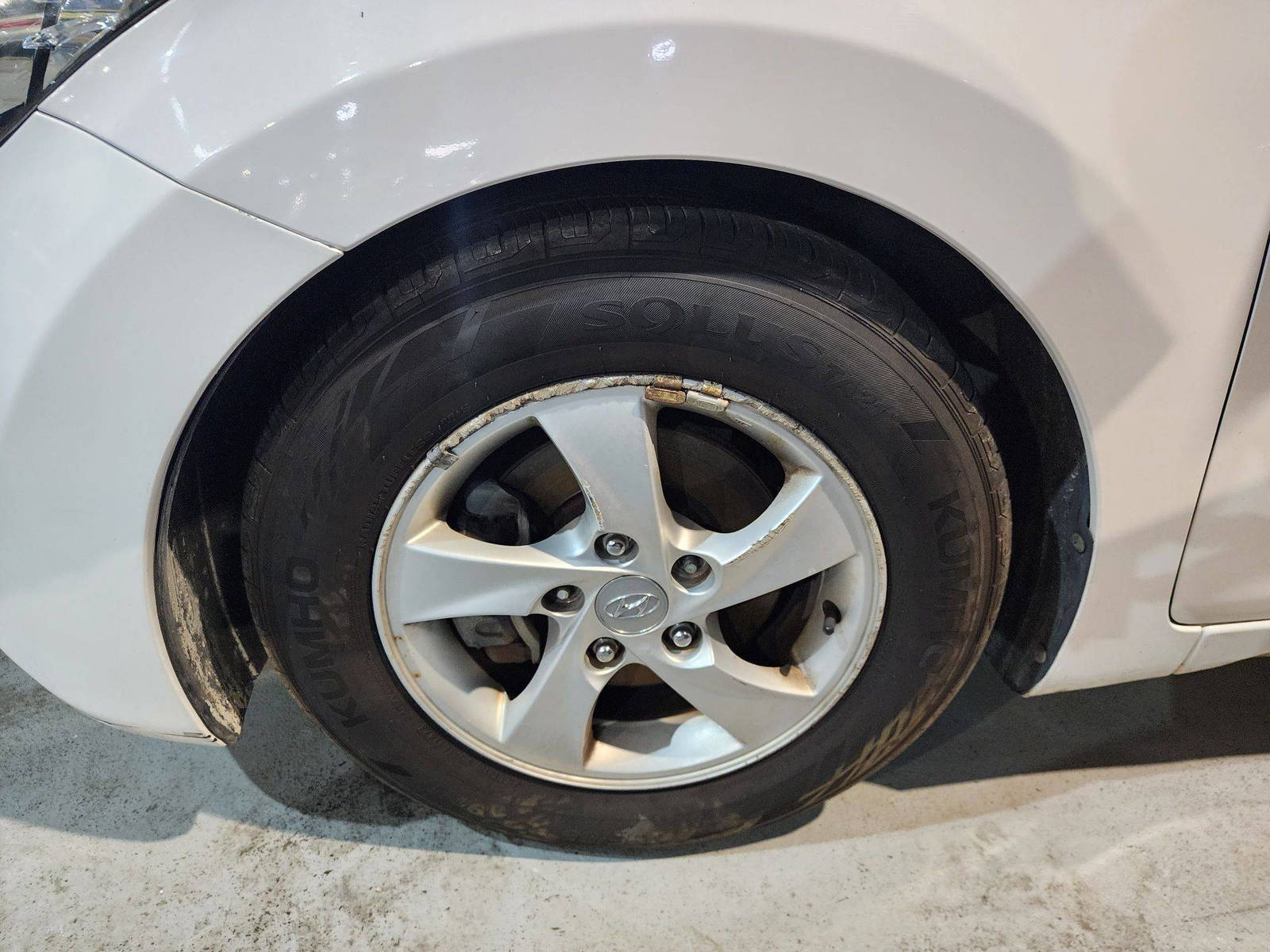 2012 HYUNDAI AVANTE — 187499 KM — Lot 593338 — Main - Marhaba Auctions Used Cars - Image 11
