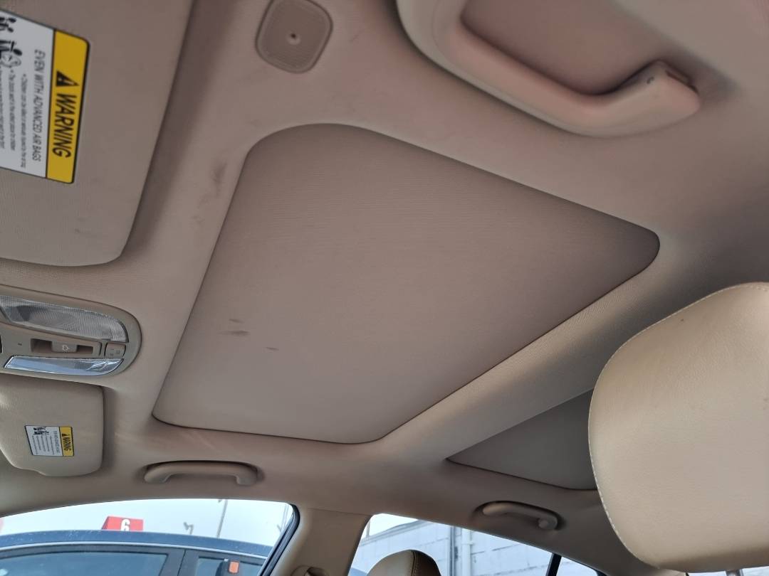 2011 KIA OPTIMA — 176274 Miles — Lot 38759610 — Souq - Marhaba Auctions Used Cars - Image 9