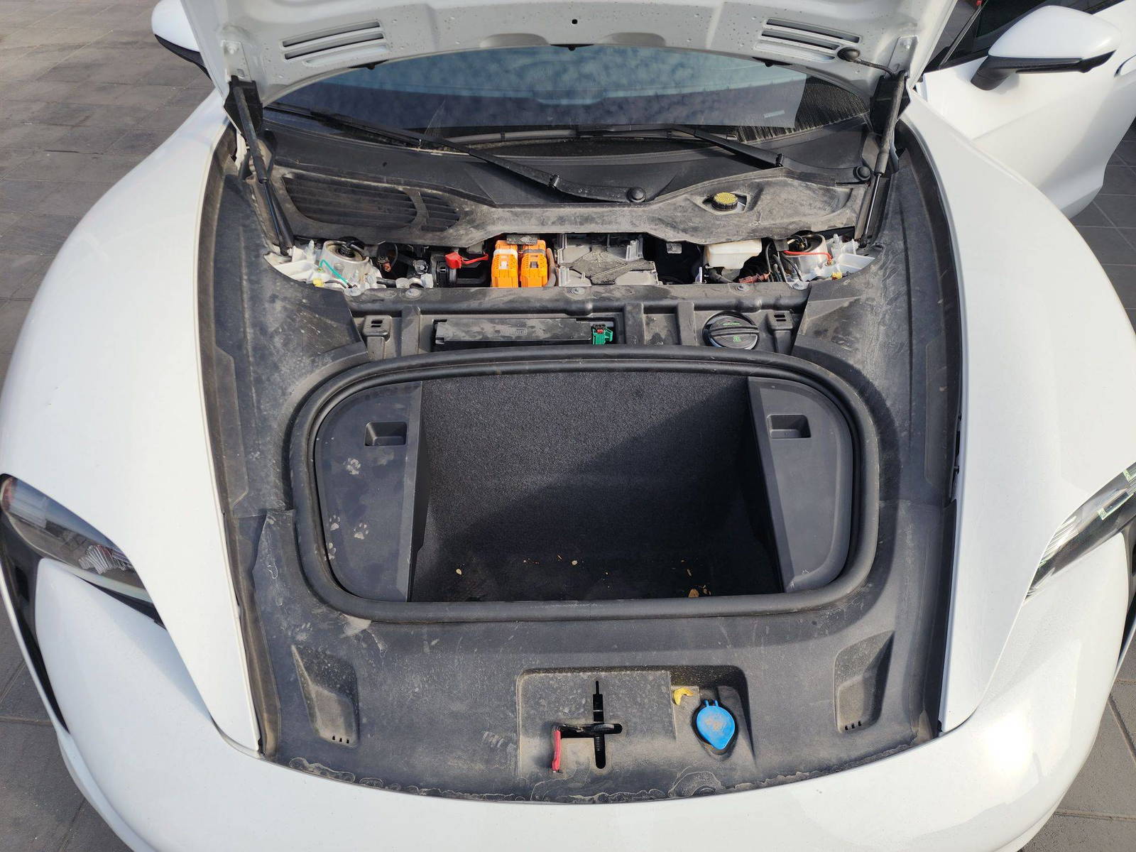 PORSCHE TAYCAN 2021 - Marhaba Auction Used Cars - Image 13