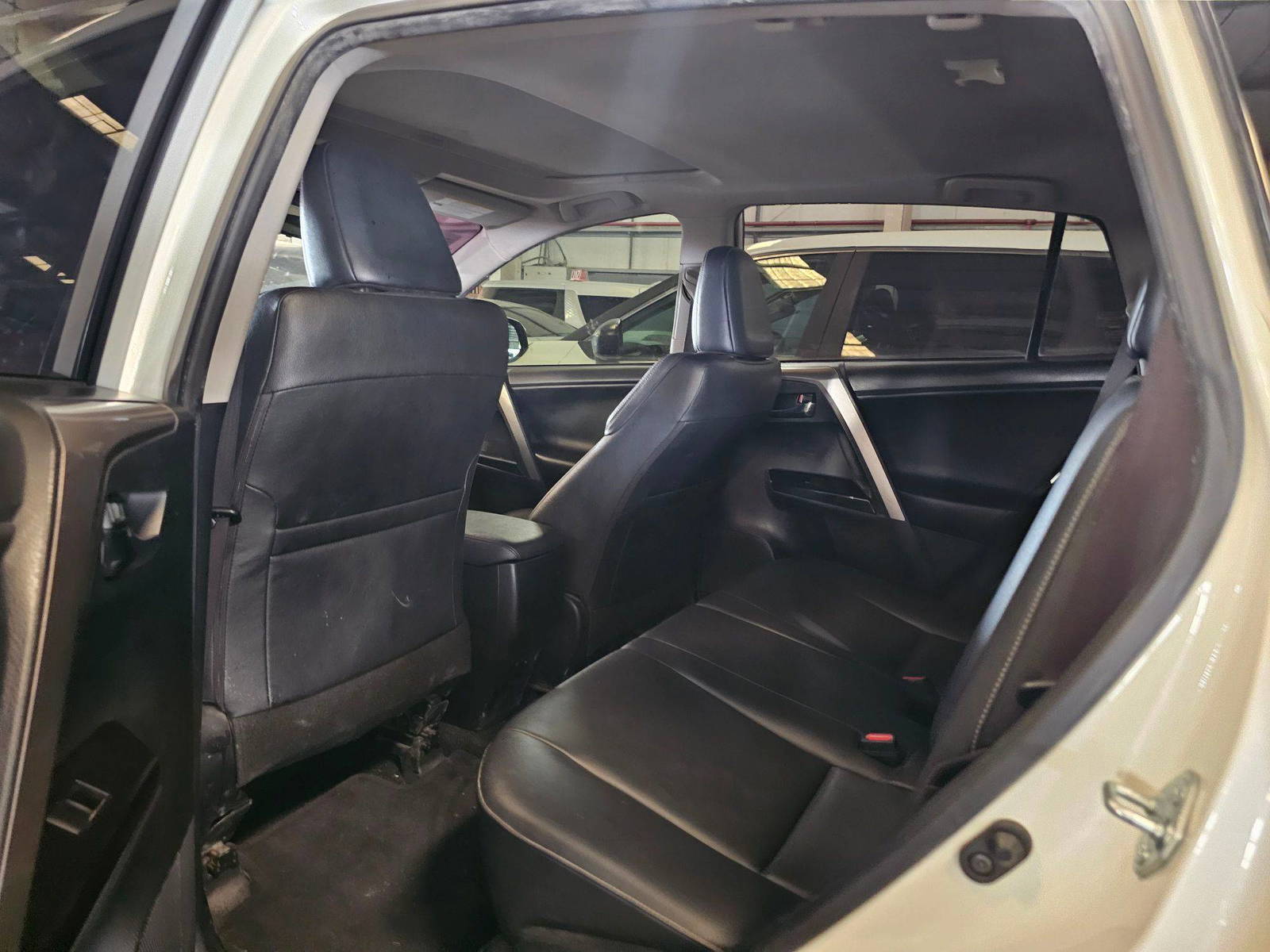 2018 TOYOTA RAV4 — 80186 Miles — Lot J160263 — Main - Marhaba Auctions Used Cars - Image 9