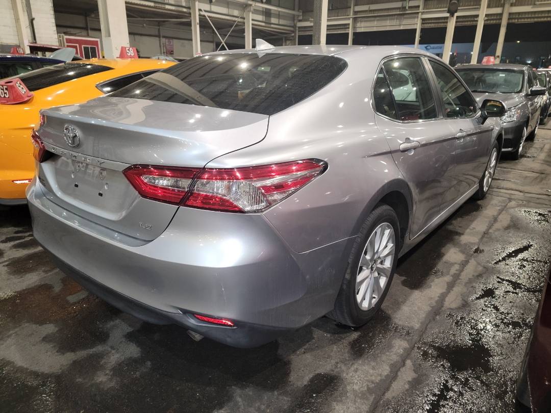 2019 TOYOTA CAMRY — 119127 Miles — Lot 51561212 - Marhaba Auctions Used Cars - Image 4