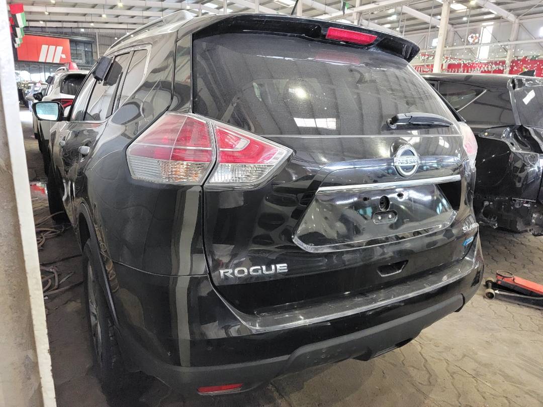 2015 NISSAN ROGUE — 217278 KM — Lot 3FC837180 — Main - Marhaba Auctions Used Cars - Image 4