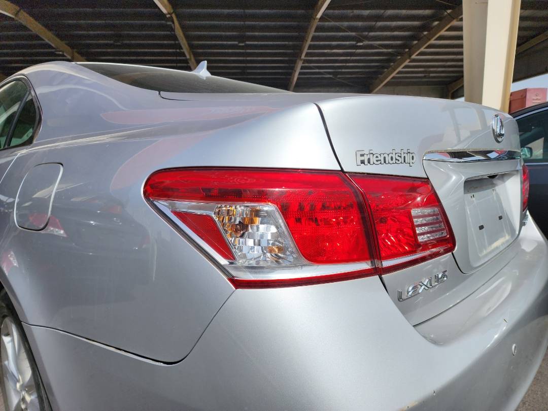 2010 LEXUS ES 350 — 194196 Miles — Lot 96019 — Souq - Marhaba Auctions Used Cars - Image 11