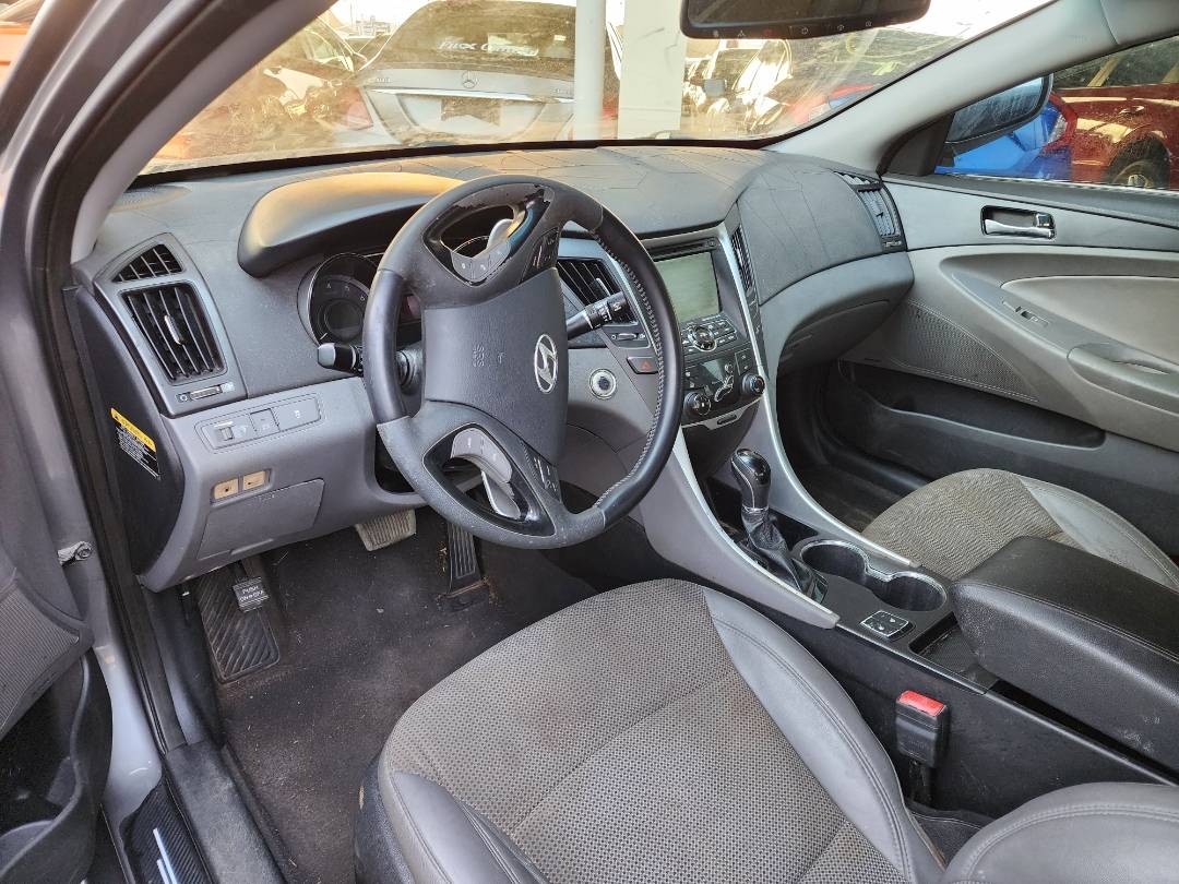 2013 HYUNDAI SONATA — 170696 Miles — Lot 82384443 — Main - Marhaba Auctions Used Cars - Image 10